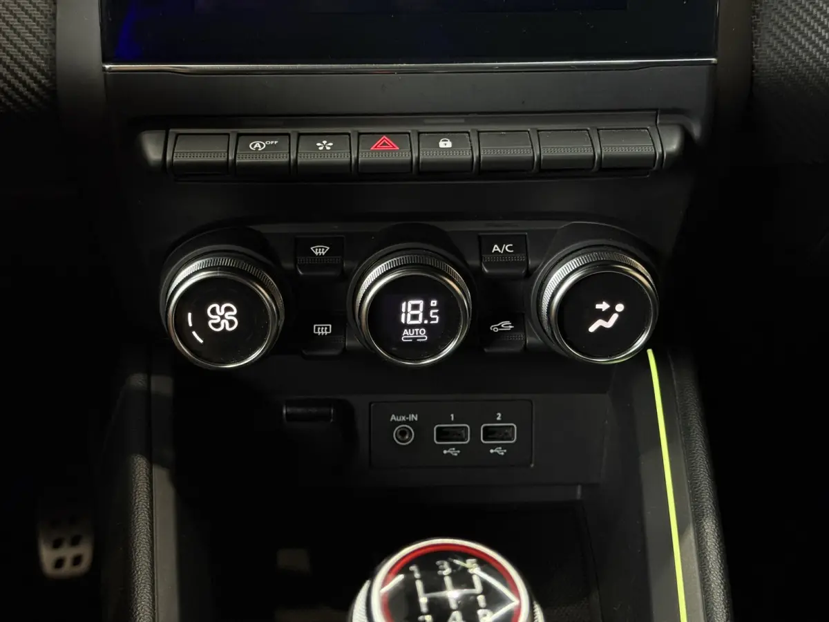 1.0 TCe 100pk R.S. Line | Groot Navi | Camera | Carplay | 17 inch | Sport stoelen | 100% onderhouden!