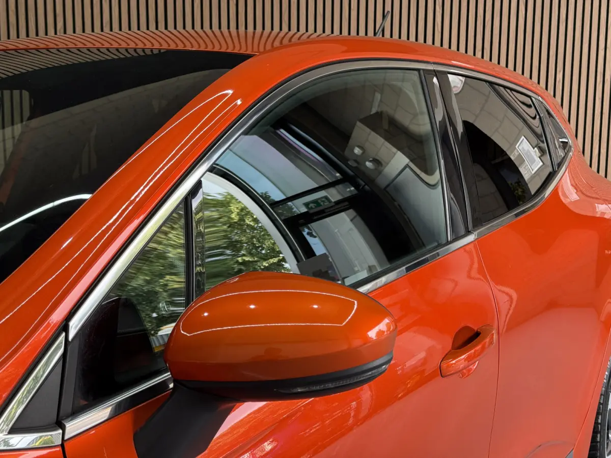 1.0 TCe 100pk R.S. Line | Groot Navi | Camera | Carplay | 17 inch | Sport stoelen | 100% onderhouden!