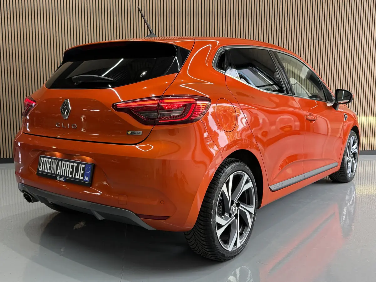 1.0 TCe 100pk R.S. Line | Groot Navi | Camera | Carplay | 17 inch | Sport stoelen | 100% onderhouden!