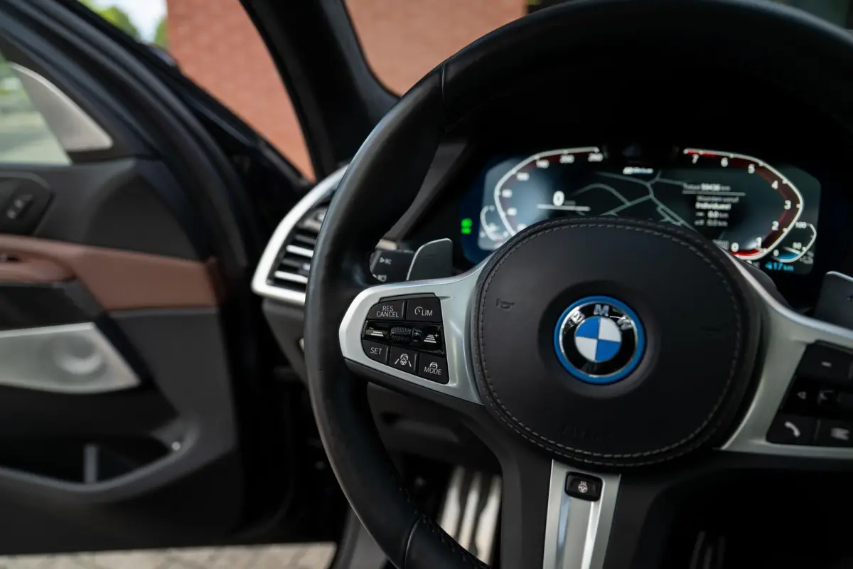 xDrive45e M-Sport 4-Wielsturing B&W CoPilot Sky