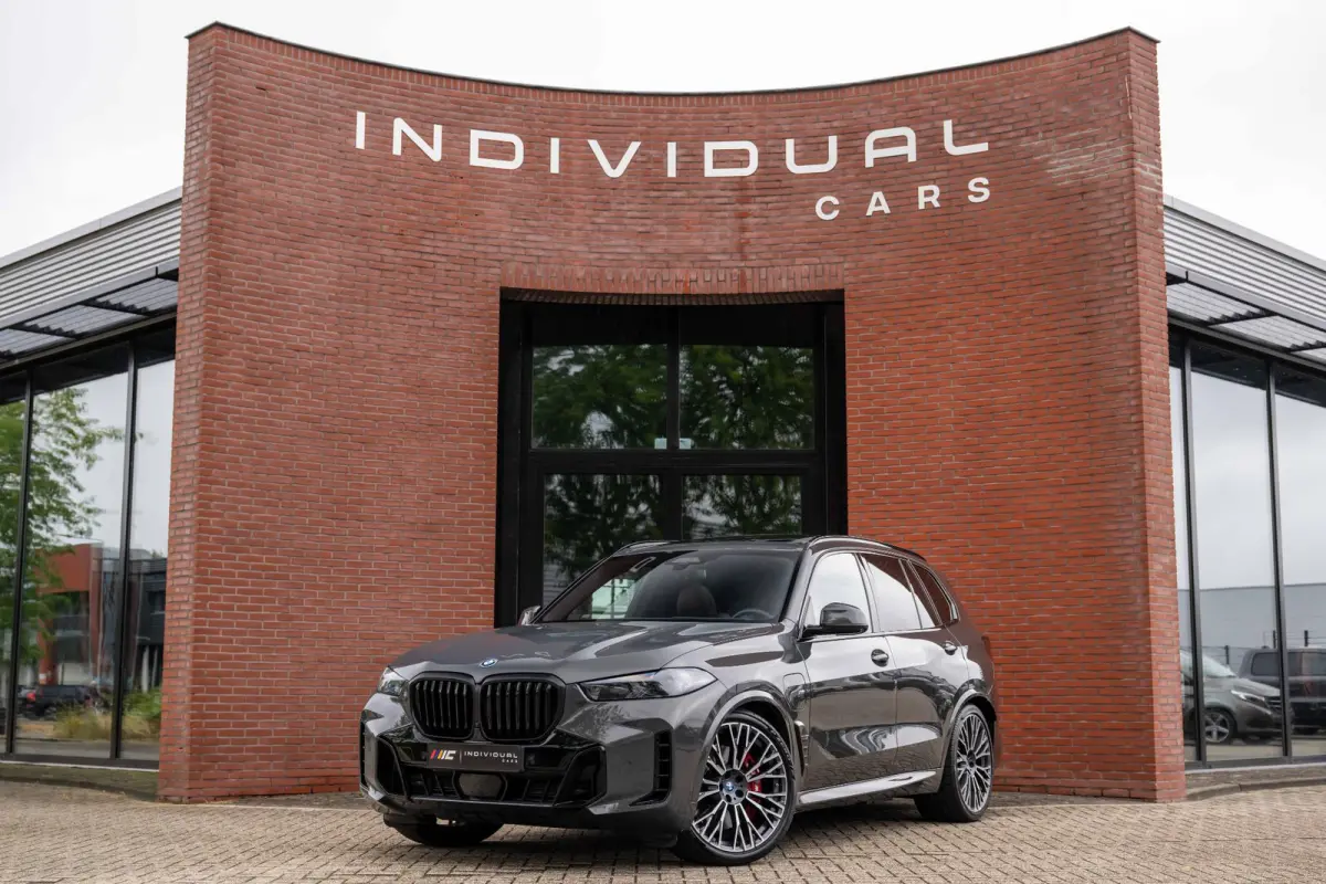 xDrive50e M-Sport Pro Pano Carbon H/K 22''