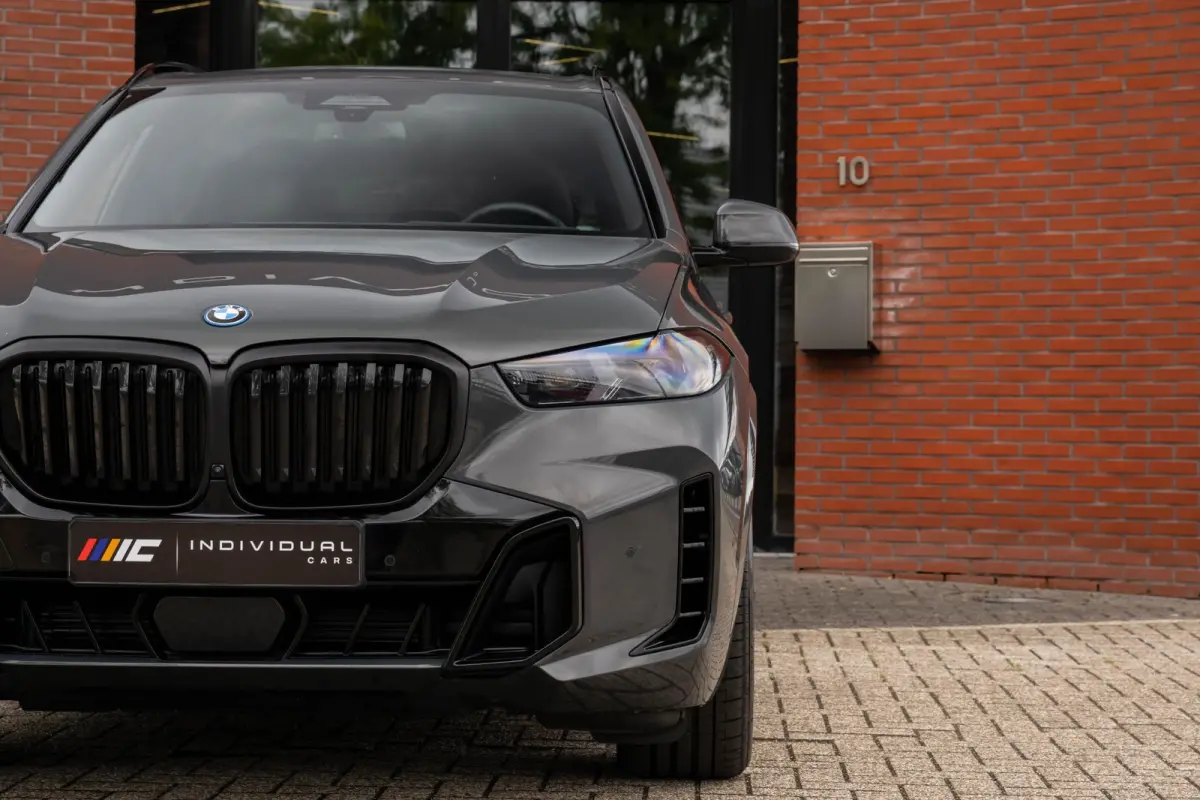 xDrive50e M-Sport Pro Carbon H/K Merino 22''