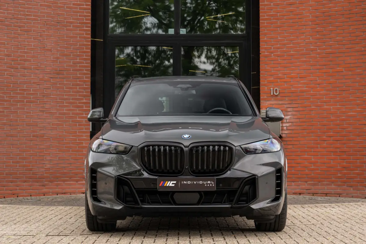 xDrive50e M-Sport Pro Carbon H/K Merino 22''