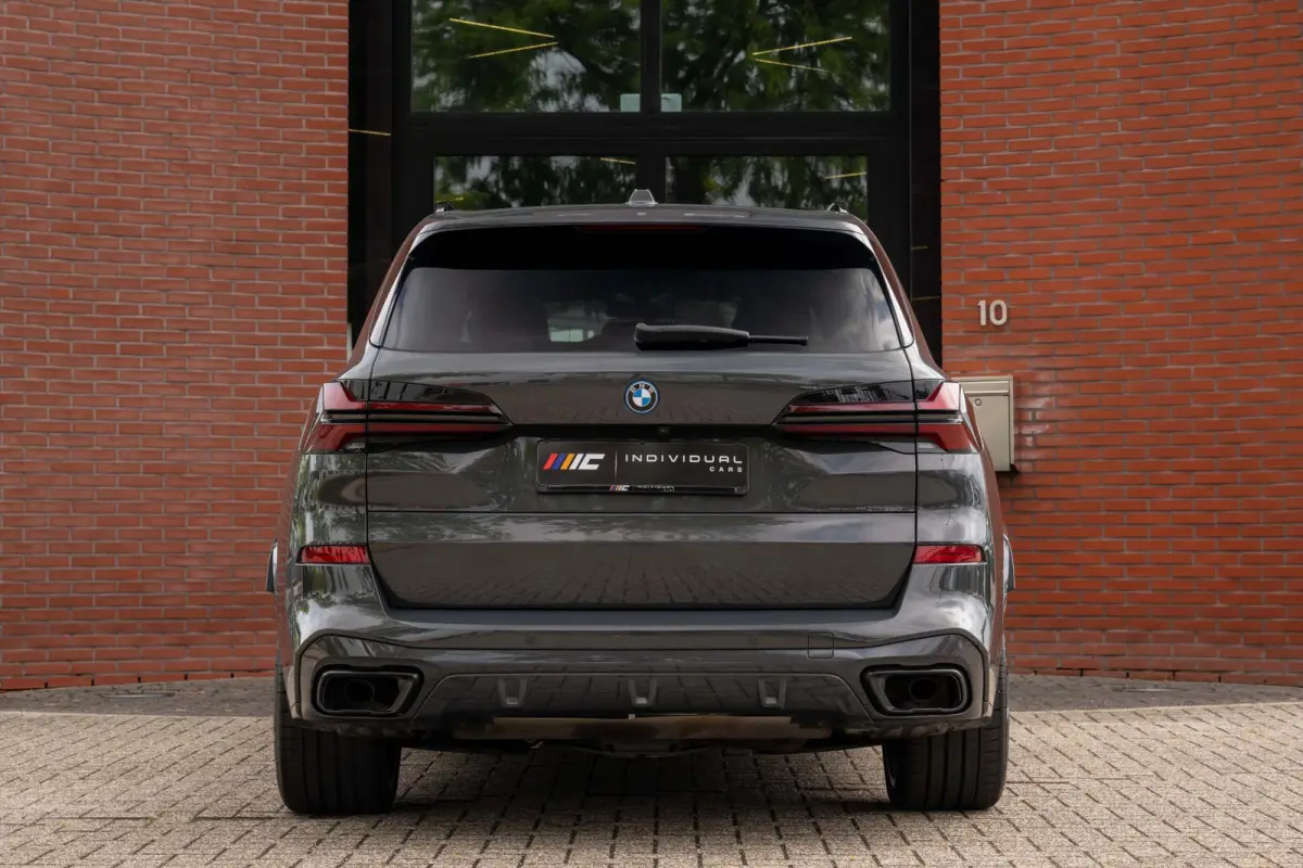 xDrive50e M-Sport Pro Carbon H/K Merino 22''