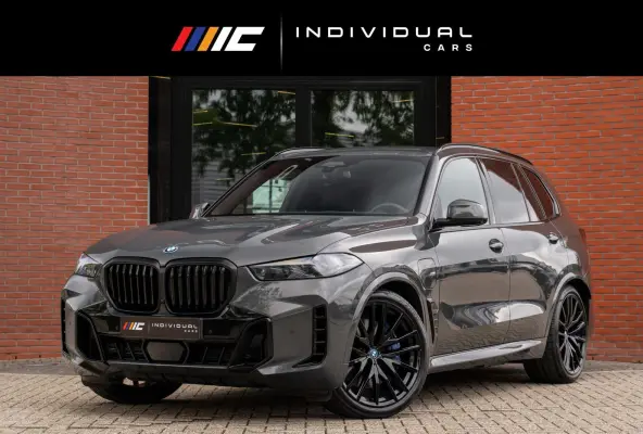 xDrive50e M-Sport Pro Carbon H/K Merino 22''
