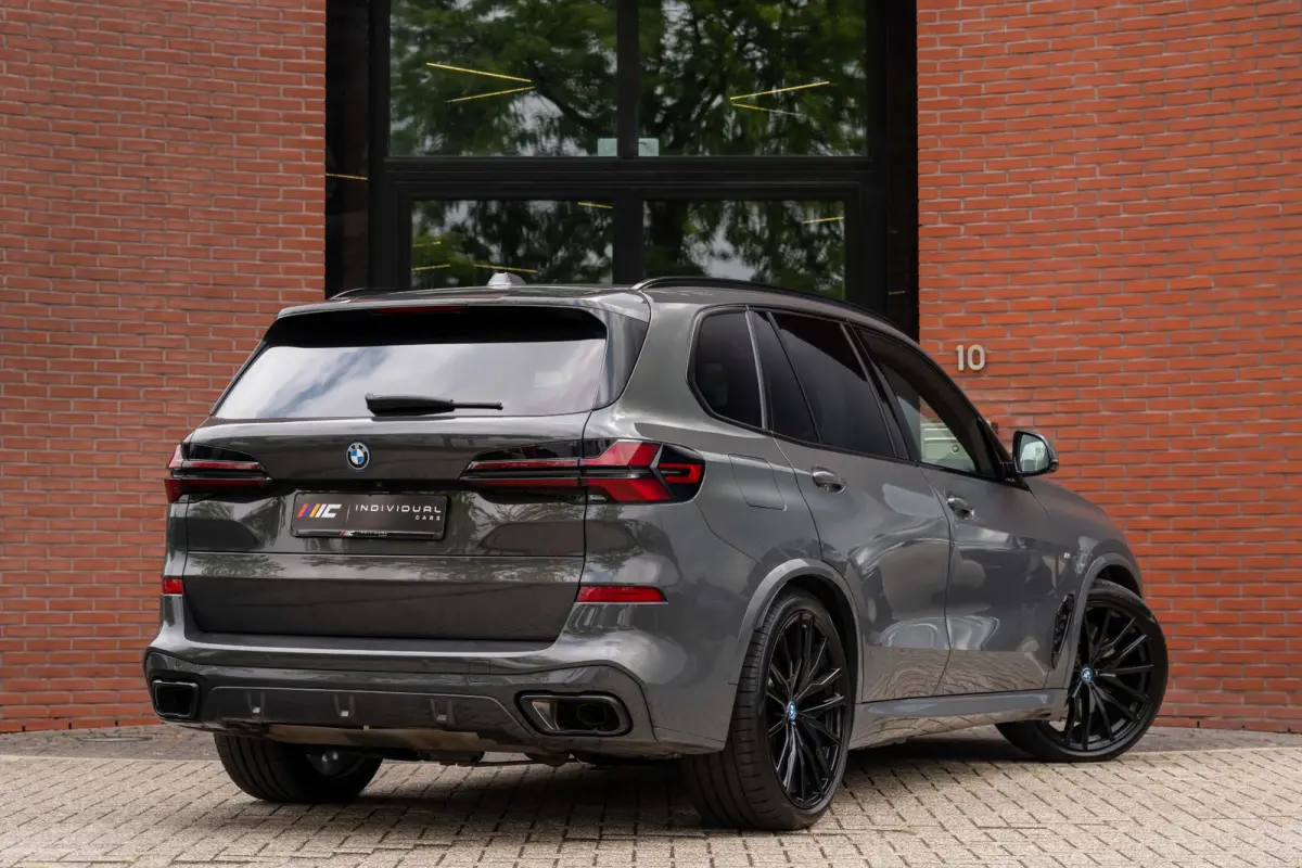 xDrive50e M-Sport Pro Carbon H/K Merino 22''