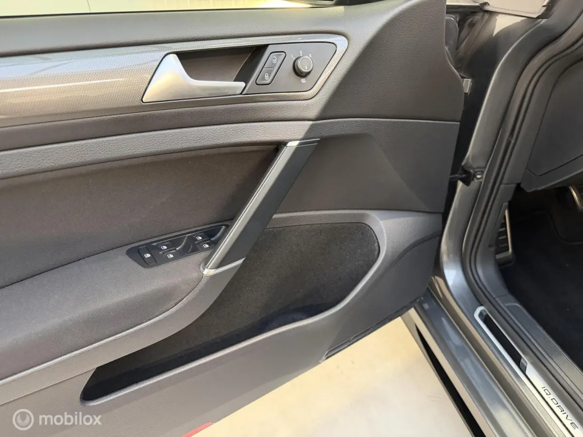 7.5 R-Line 1.5 TSI DSG 150PK | Pano | ACC