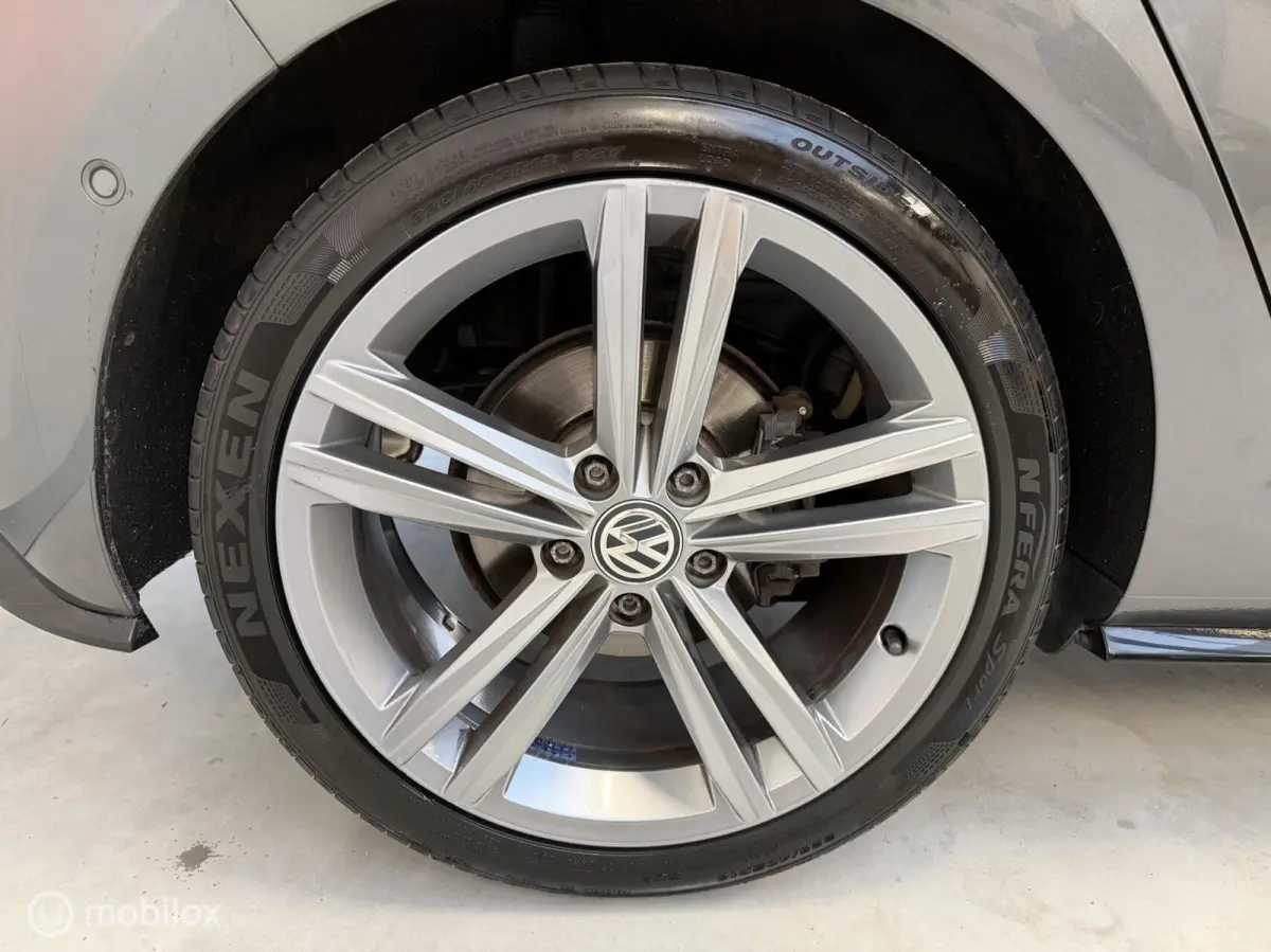 7.5 R-Line 1.5 TSI DSG 150PK | Pano | ACC