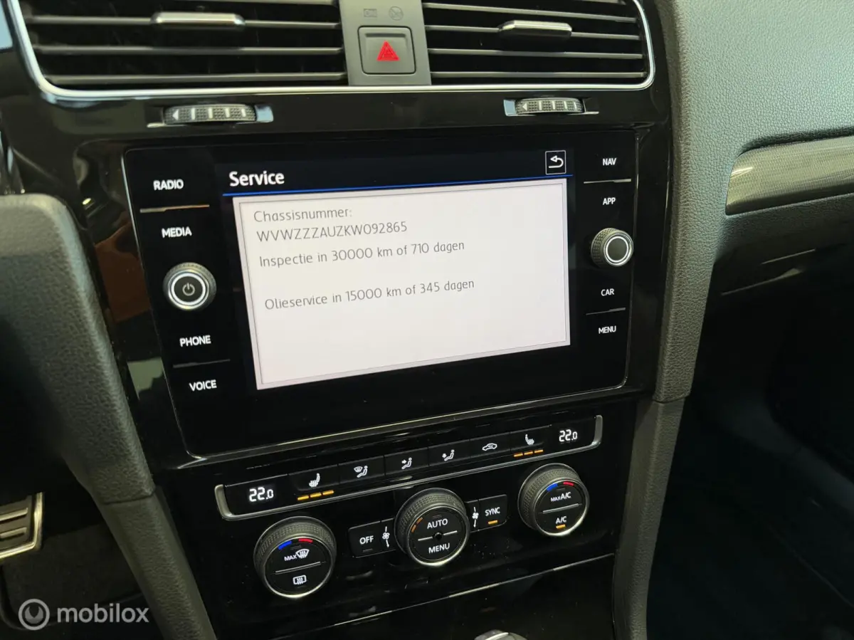 7.5 R-Line 1.5 TSI DSG 150PK | Pano | ACC