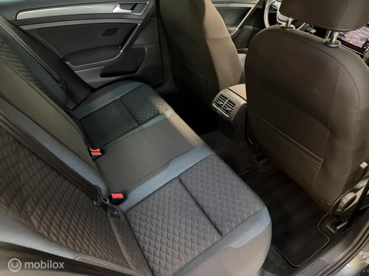 7.5 R-Line 1.5 TSI DSG 150PK | Pano | ACC