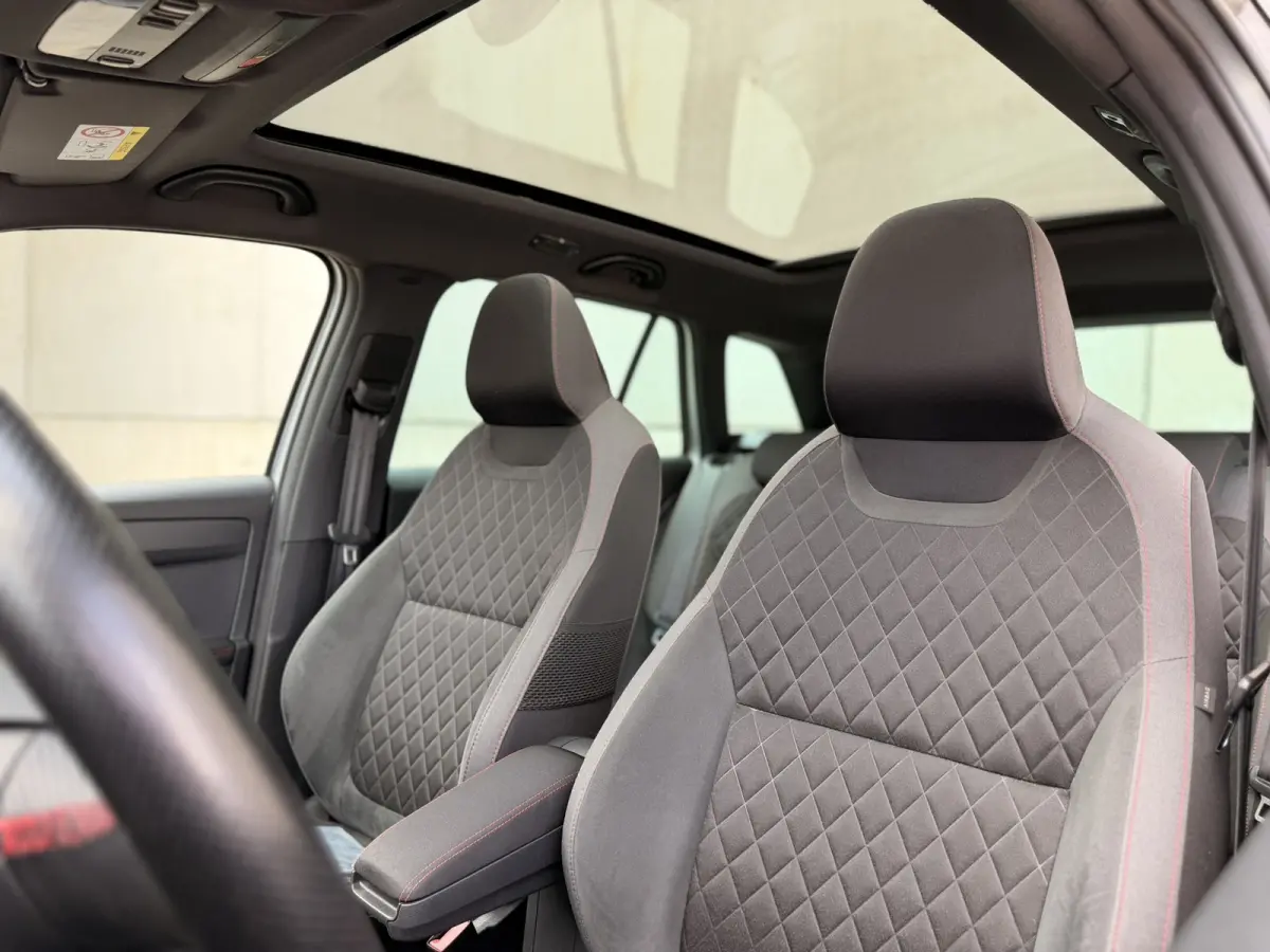 1.0 TSI Monte Carlo DSG Pano Camera CarPlay Navi DAB BTW