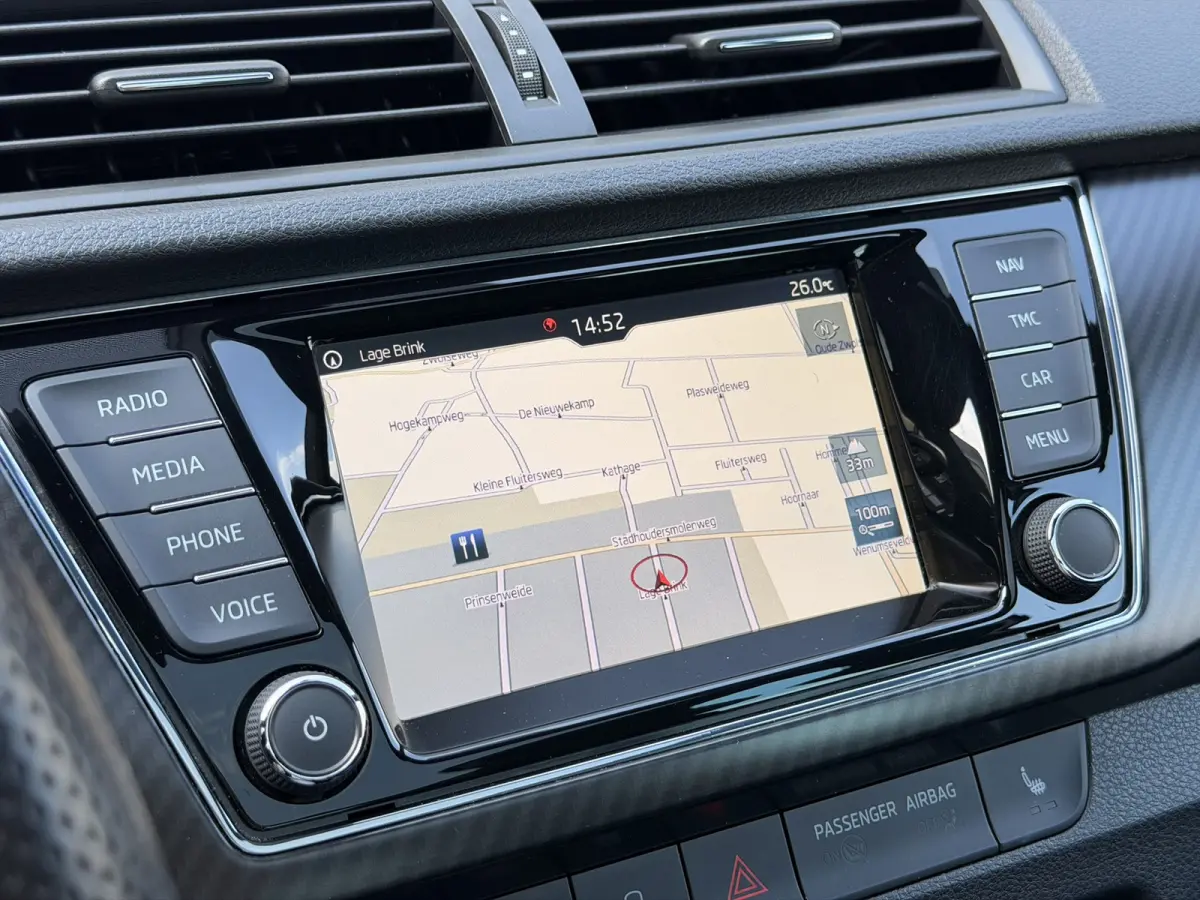 1.0 TSI Monte Carlo DSG Pano Camera CarPlay Navi DAB BTW