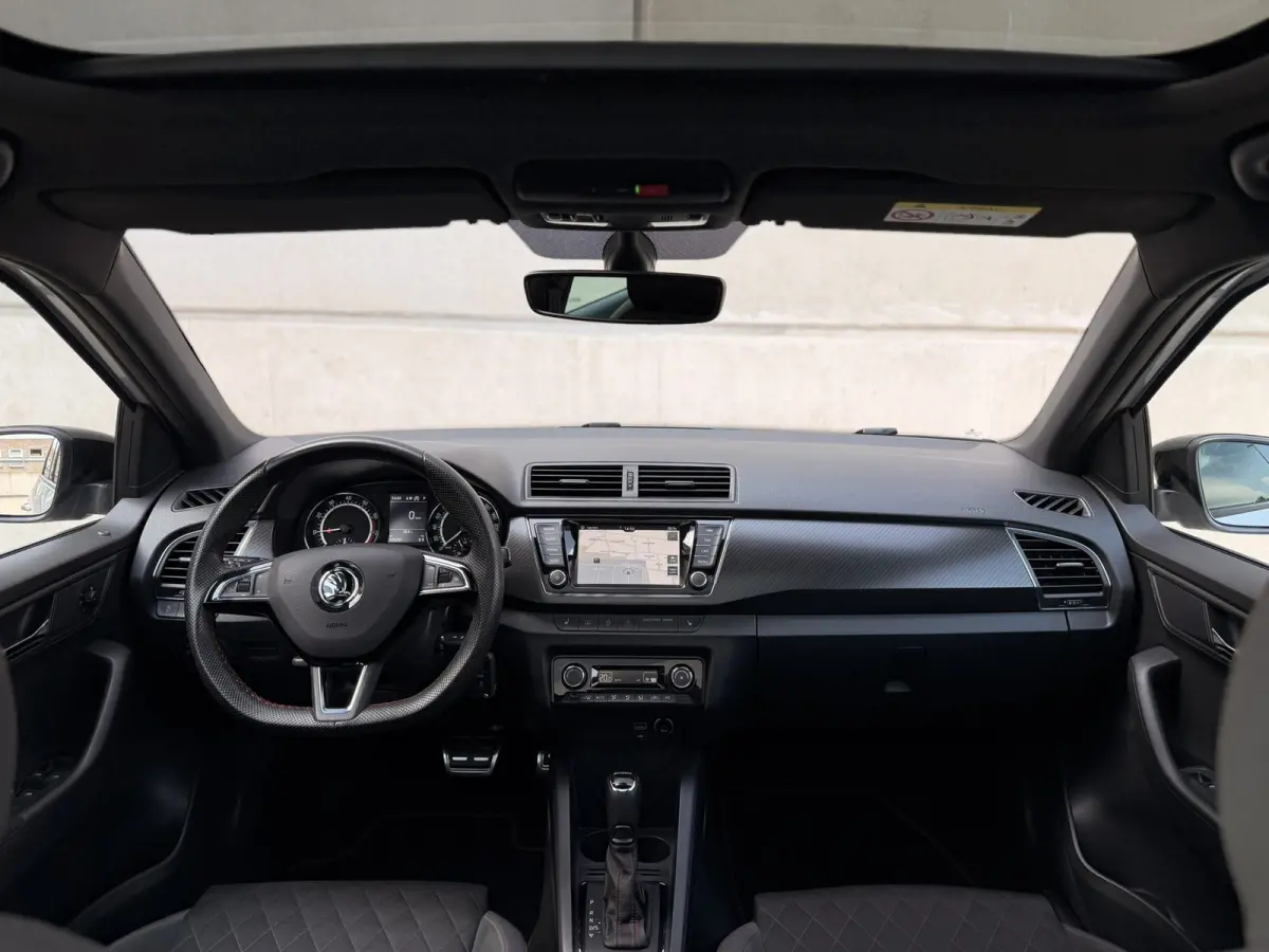 1.0 TSI Monte Carlo DSG Pano Camera CarPlay Navi DAB BTW
