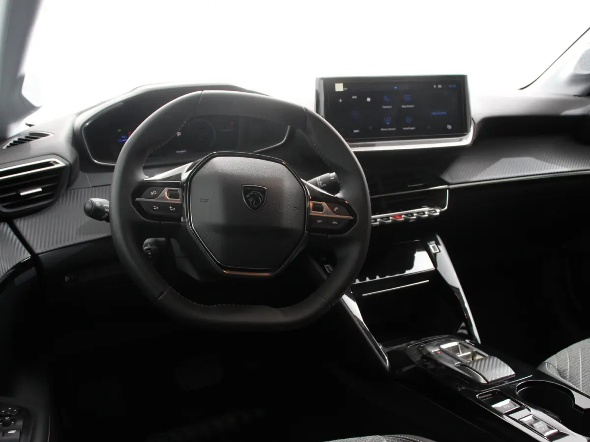 EV Allure 50 kWh Warmtepomp Navigatie Apple Carplay Android Auto Parkeerhulp Cruise Control Full Led Climate Control Lichtmetalen velgen