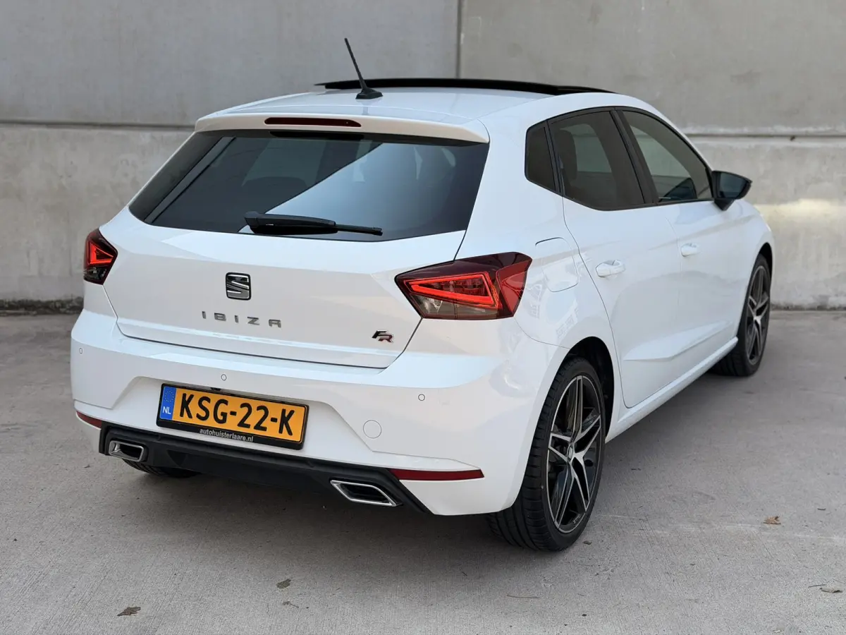 1.0 TSI FR Business Intense Plus Pano Virtual Camera 18'' 6-bak