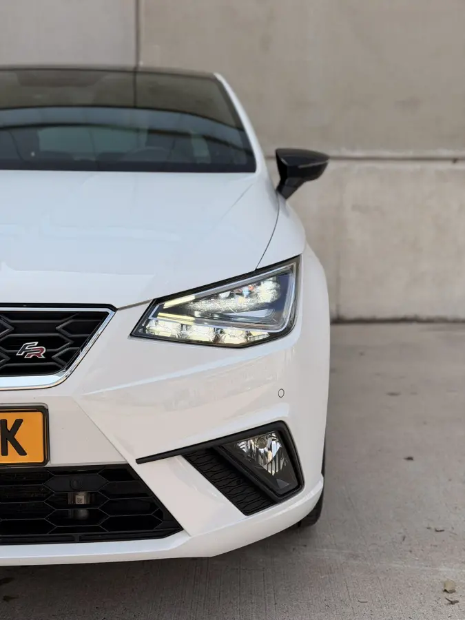 1.0 TSI FR Business Intense Plus Pano Virtual Camera 18'' 6-bak