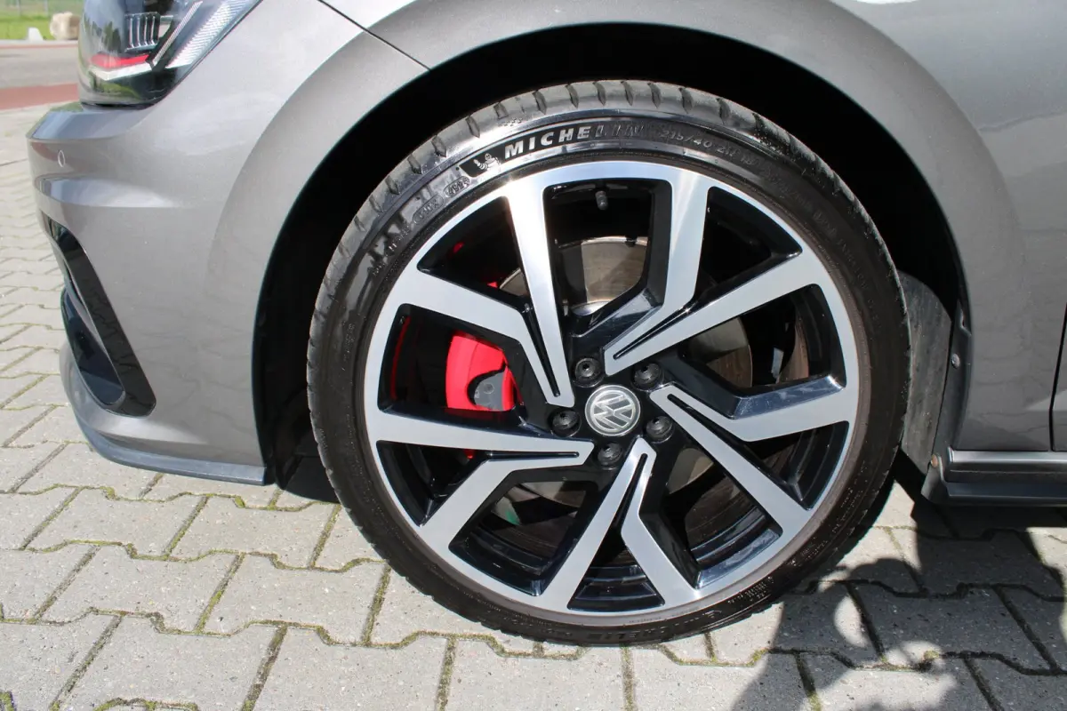 2.0 TSI GTI | PANO | DSG | VIRTUAL | 18" BRESCIA | ACC | LED | PDC | 1E EIG!