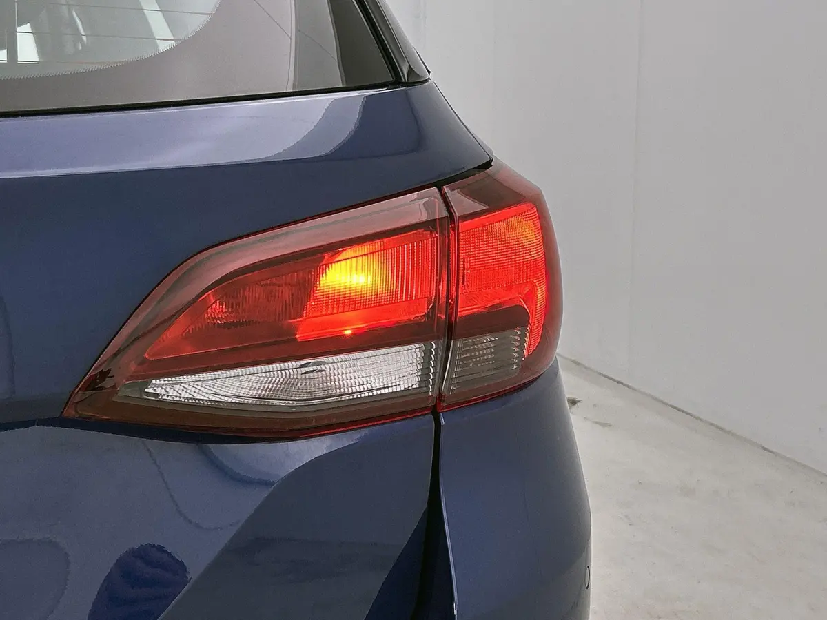 1.2 Business Edition | 110pk | Trekhaak | 49.000km! | Camera |