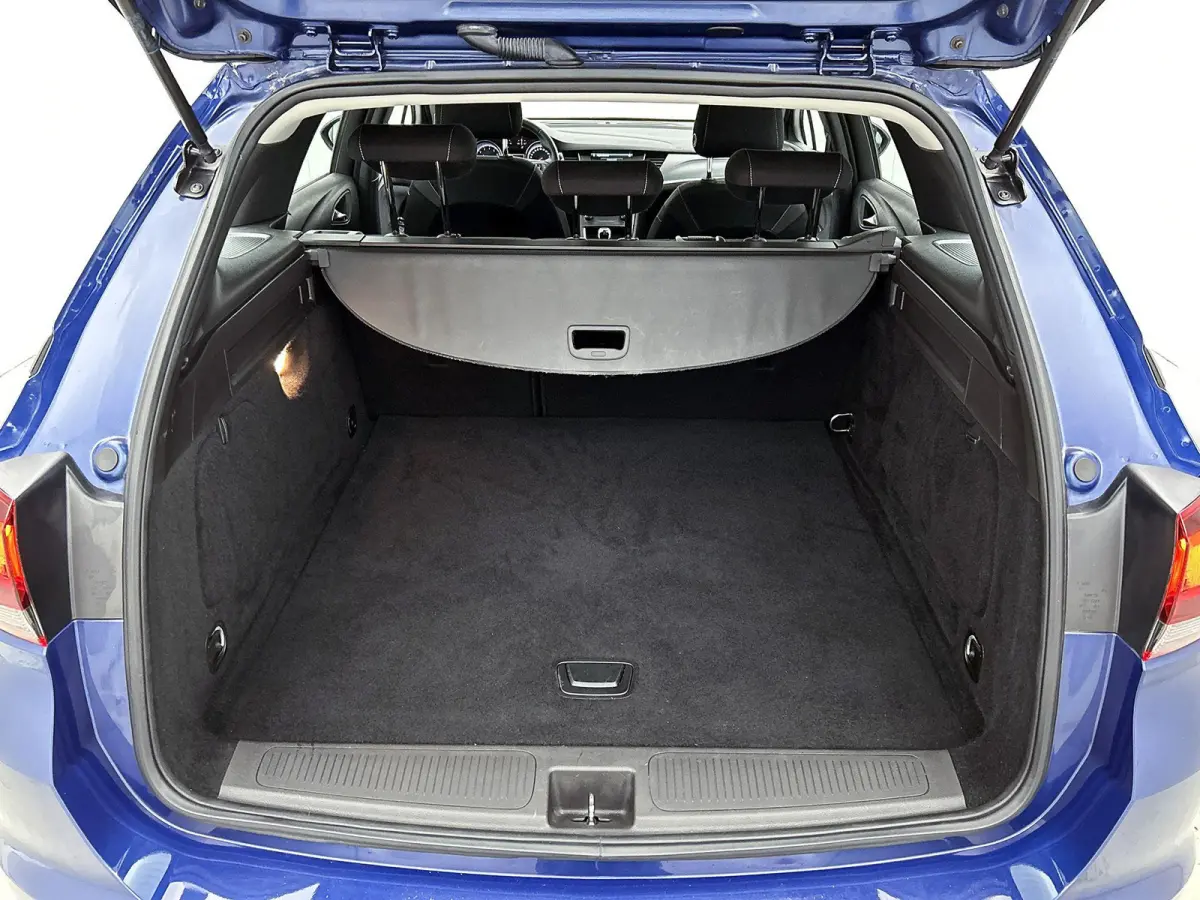 1.2 Business Edition | 110pk | Trekhaak | 49.000km! | Camera |
