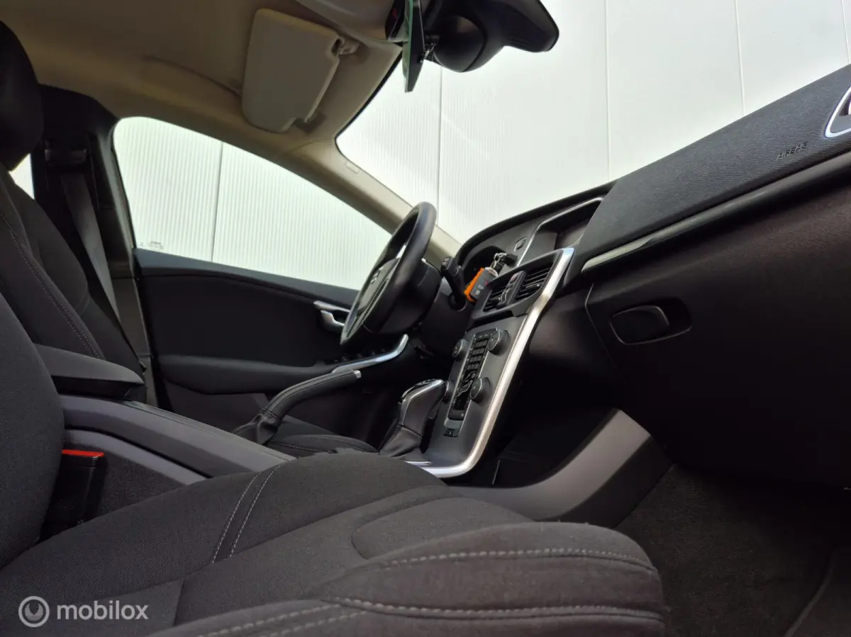 1.5 T2 EDITION AUTOMAAT/LED/NAVI/BLUETOOTH/CRUISE/16''LMV