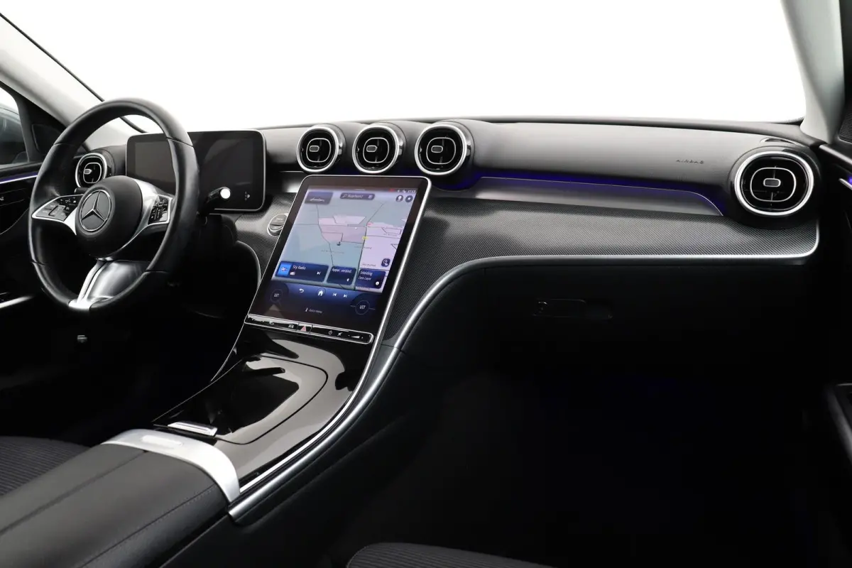 180 Luxury Line | Sfeerverlichting | Widescreen | Burmester | Navigatie | CarPlay | Camera |