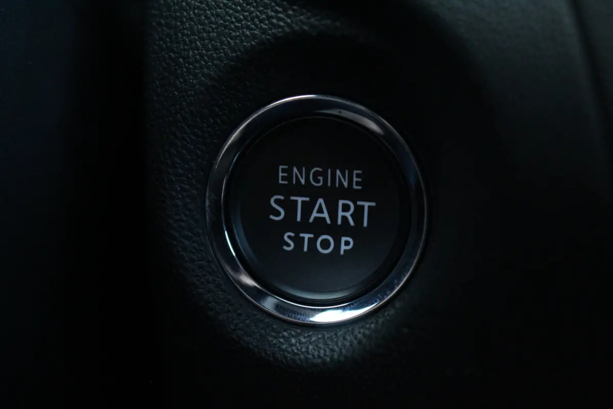 1.6 Turbo Hybrid Elegance | Stoelverw. | Keyless | Carplay | Navi | Camera | DAB | Climate | Cruise | Stoelverw. | Keyless | Carplay | Navi | Camera | DAB | Climate | Cruise |
