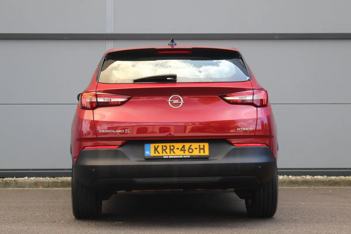 1.6 Turbo Hybrid Elegance | Stoelverw. | Keyless | Carplay | Navi | Camera | DAB | Climate | Cruise | Stoelverw. | Keyless | Carplay | Navi | Camera | DAB | Climate | Cruise |