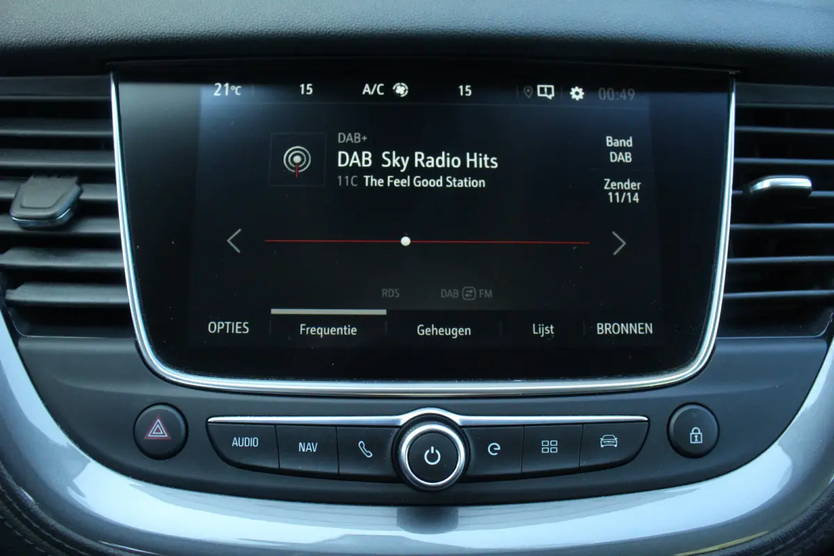 1.6 Turbo Hybrid Elegance | Stoelverw. | Keyless | Carplay | Navi | Camera | DAB | Climate | Cruise | Stoelverw. | Keyless | Carplay | Navi | Camera | DAB | Climate | Cruise |