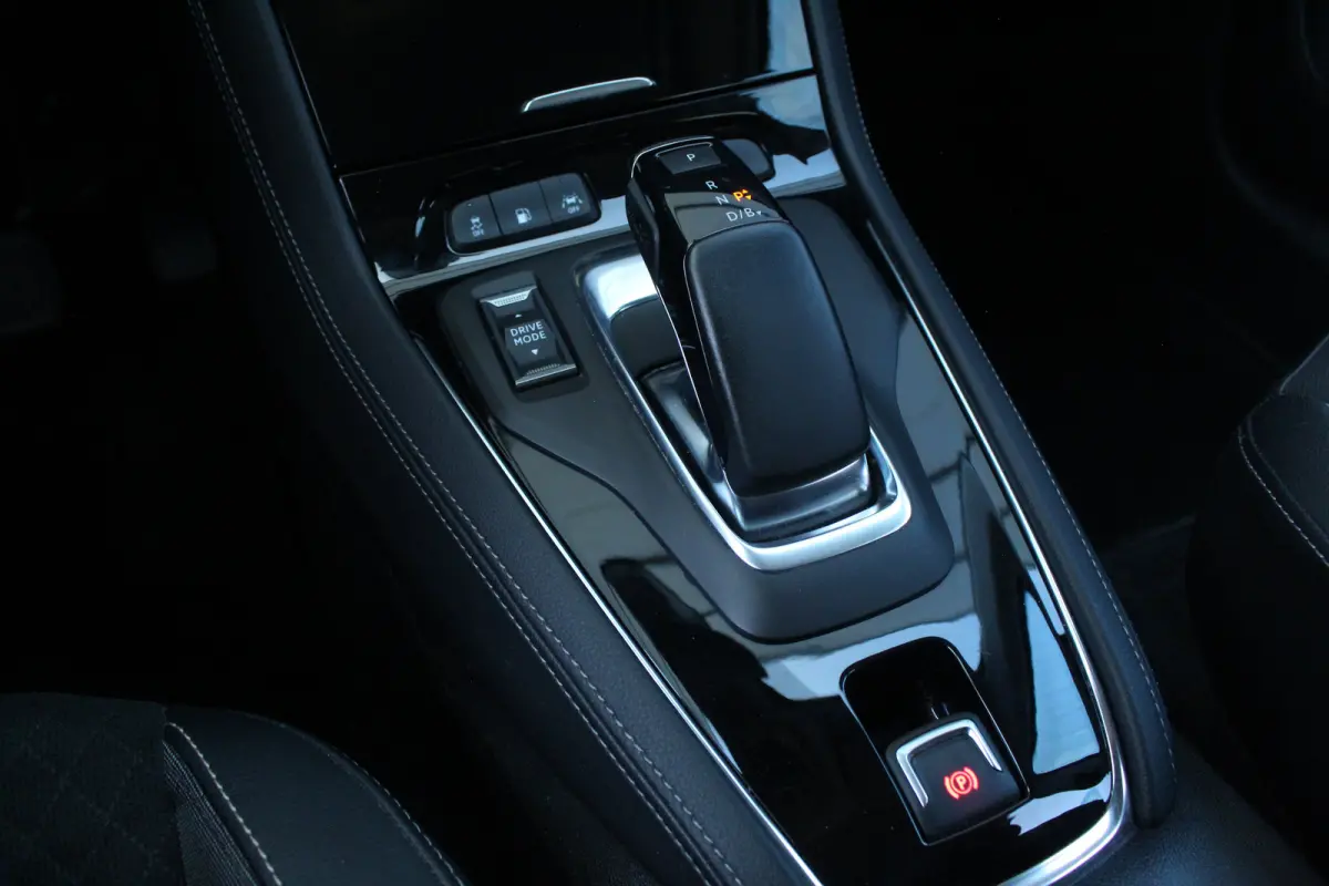 1.6 Turbo Hybrid Elegance | Stoelverw. | Keyless | Carplay | Navi | Camera | DAB | Climate | Cruise | Stoelverw. | Keyless | Carplay | Navi | Camera | DAB | Climate | Cruise |