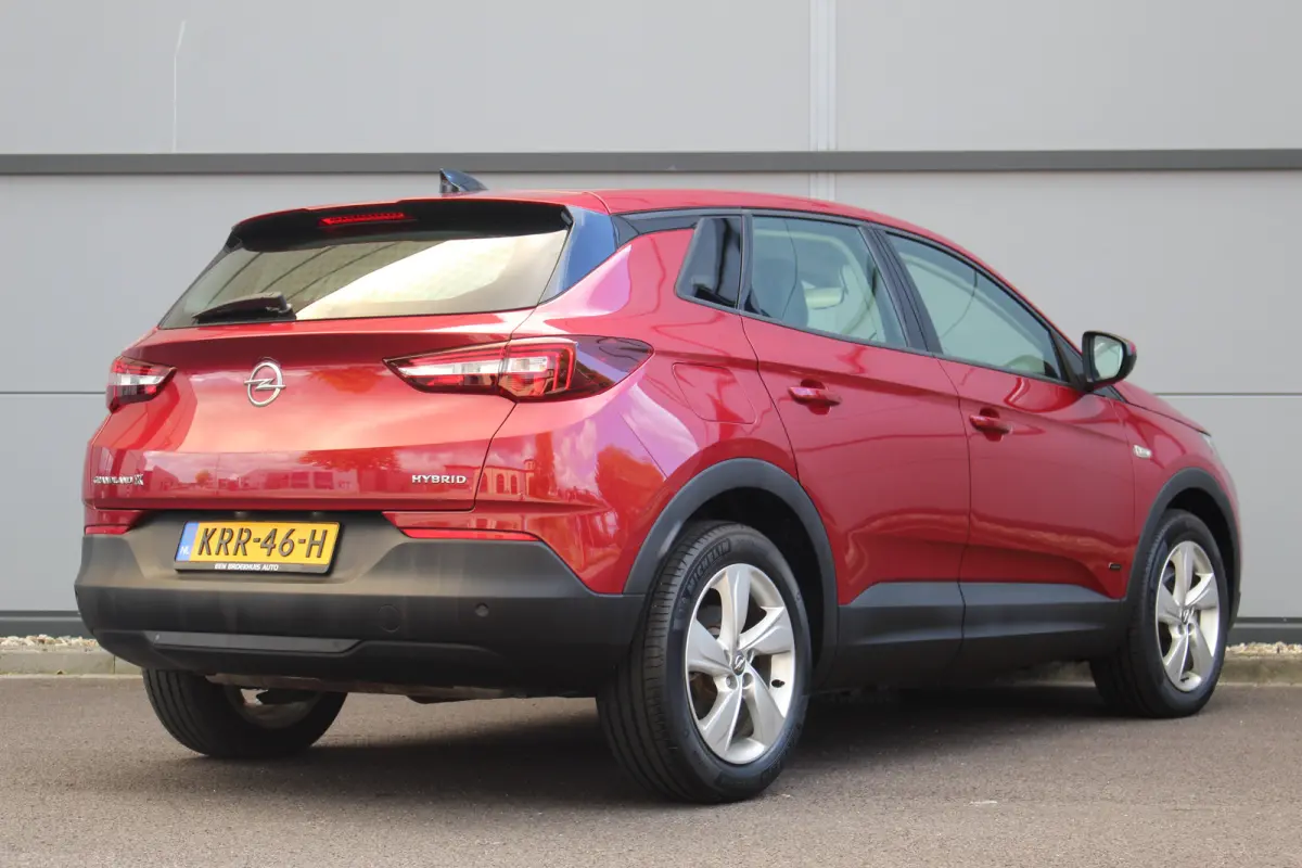 1.6 Turbo Hybrid Elegance | Stoelverw. | Keyless | Carplay | Navi | Camera | DAB | Climate | Cruise | Stoelverw. | Keyless | Carplay | Navi | Camera | DAB | Climate | Cruise |