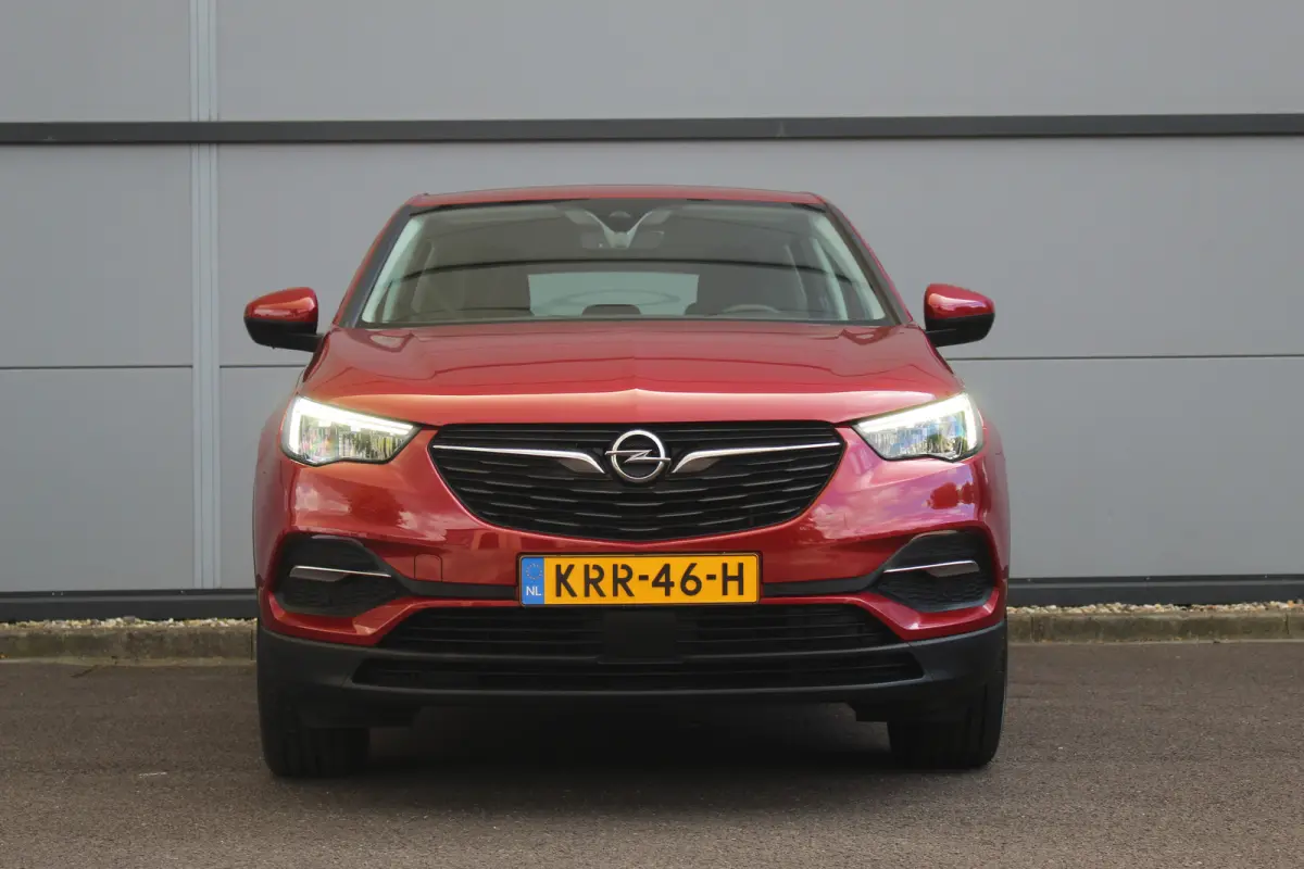 1.6 Turbo Hybrid Elegance | Stoelverw. | Keyless | Carplay | Navi | Camera | DAB | Climate | Cruise | Stoelverw. | Keyless | Carplay | Navi | Camera | DAB | Climate | Cruise |