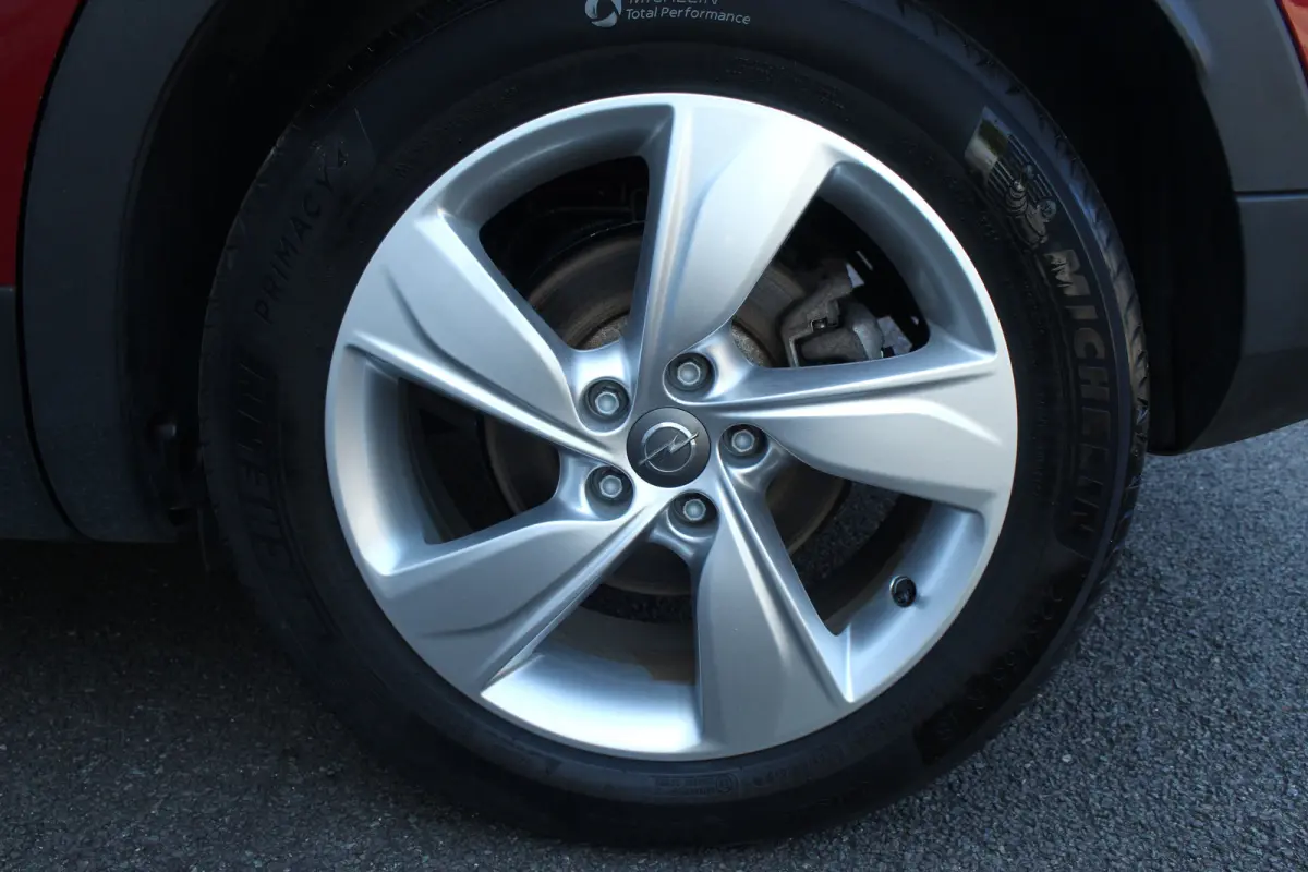 1.6 Turbo Hybrid Elegance | Stoelverw. | Keyless | Carplay | Navi | Camera | DAB | Climate | Cruise | Stoelverw. | Keyless | Carplay | Navi | Camera | DAB | Climate | Cruise |