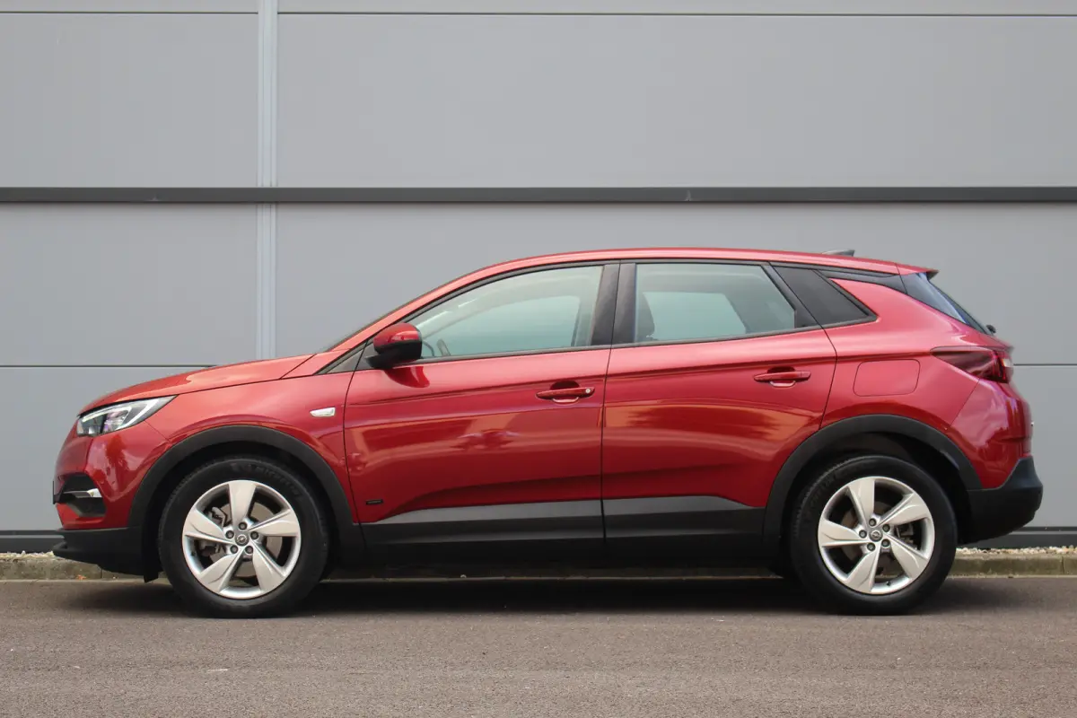 1.6 Turbo Hybrid Elegance | Stoelverw. | Keyless | Carplay | Navi | Camera | DAB | Climate | Cruise | Stoelverw. | Keyless | Carplay | Navi | Camera | DAB | Climate | Cruise |