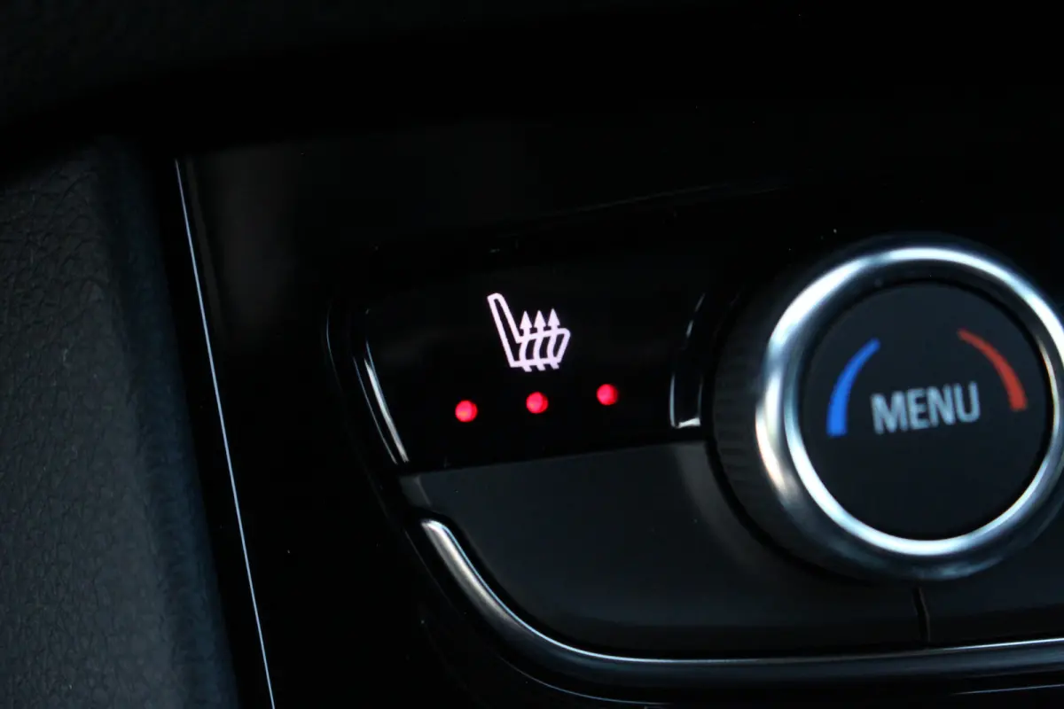 1.6 Turbo Plug-In Hybrid Ultimate | Trekh. | Elek. Achterklep | Adaptive Cruise | Stoel & Stuur Verw. | Camera | Dodehoek | Alcantara | | Trekh. | Elek. Achterklep | Adaptive Cruise | Stoel 