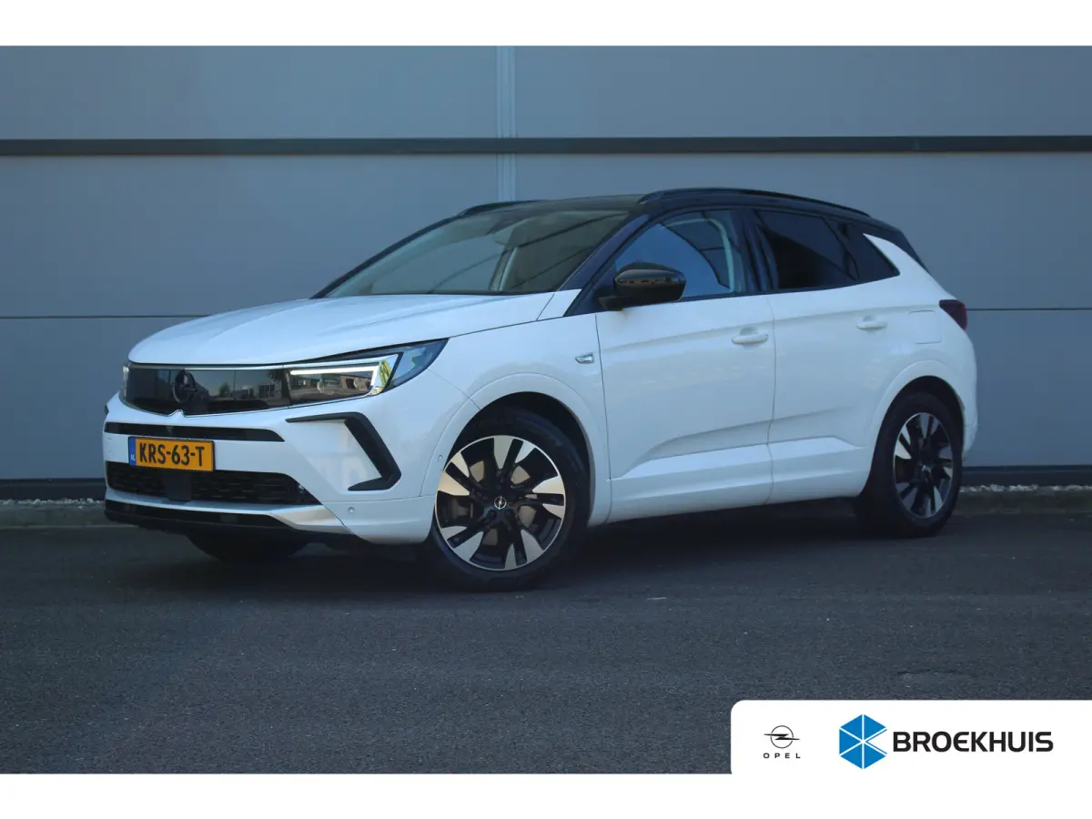 1.6 Turbo Plug-In Hybrid Ultimate | Trekh. | Elek. Achterklep | Adaptive Cruise | Stoel & Stuur Verw. | Camera | Dodehoek | Alcantara | | Trekh. | Elek. Achterklep | Adaptive Cruise | Stoel 