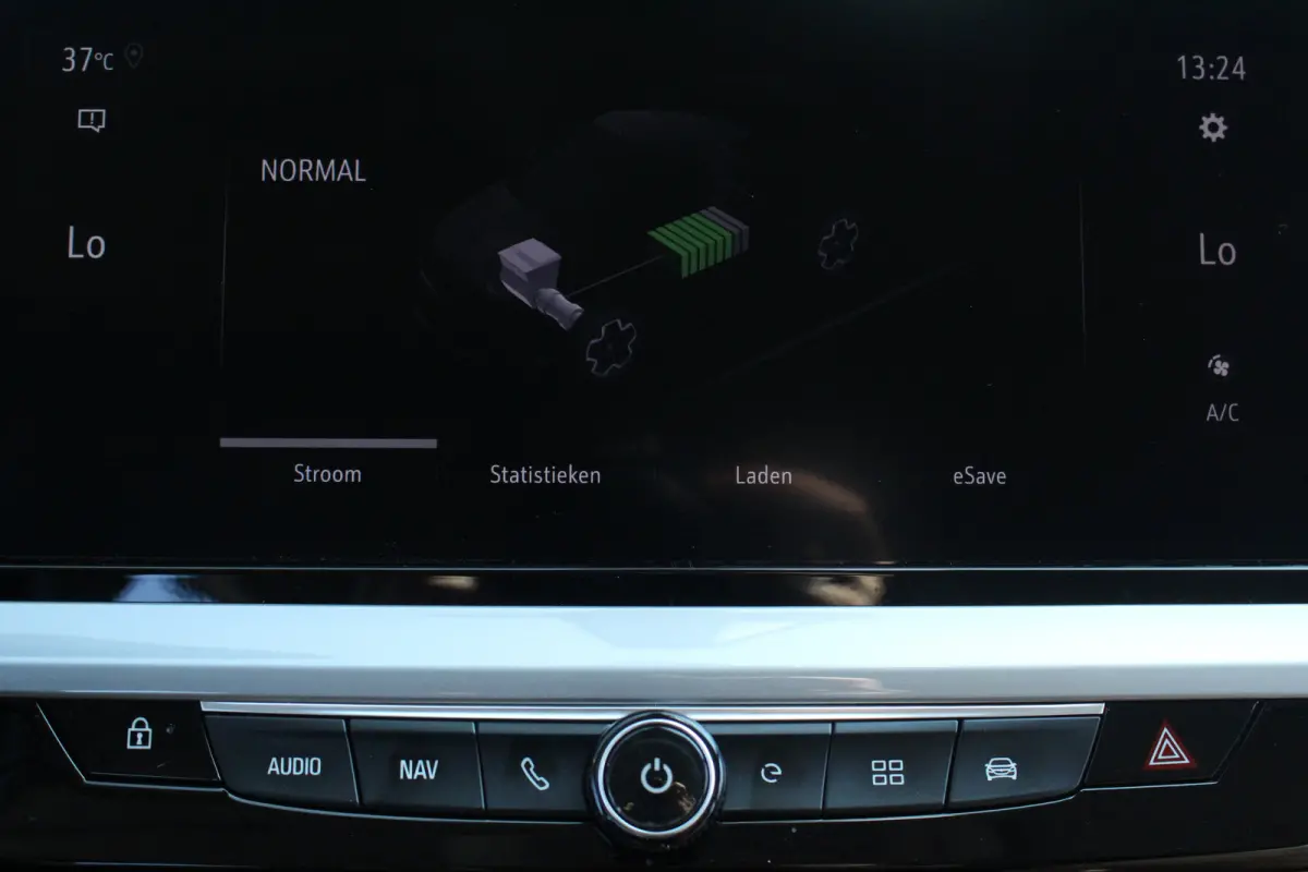 1.6 Turbo Plug-In Hybrid Ultimate | Trekh. | Elek. Achterklep | Adaptive Cruise | Stoel & Stuur Verw. | Camera | Dodehoek | Alcantara | | Trekh. | Elek. Achterklep | Adaptive Cruise | Stoel 