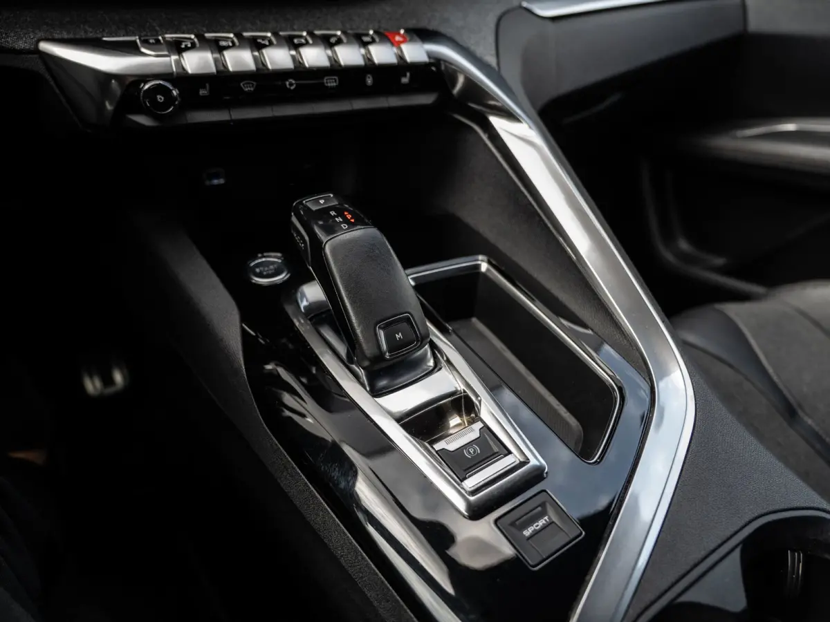 1.6 e-THP 165PK Aut. GT-Line | Drive Assist| Camera | Trekhaak | Nw. Distributieriem
