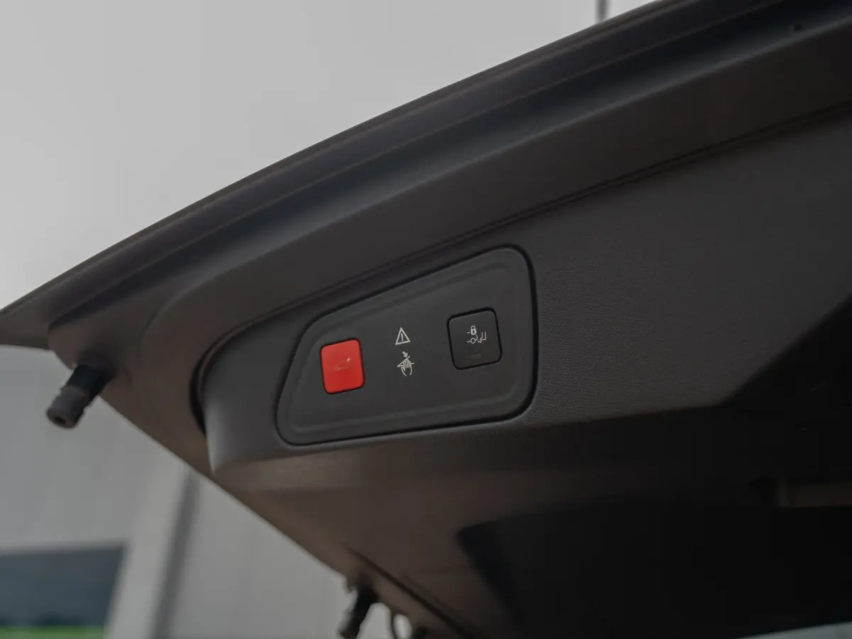1.6 e-THP 165PK Aut. GT-Line | Drive Assist| Camera | Trekhaak | Nw. Distributieriem