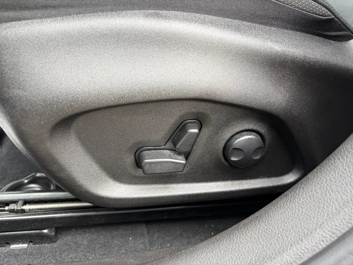1.5T e-Hybrid S 19'' | Panoramadak | Lederenbekleding | Apple/Android carplay