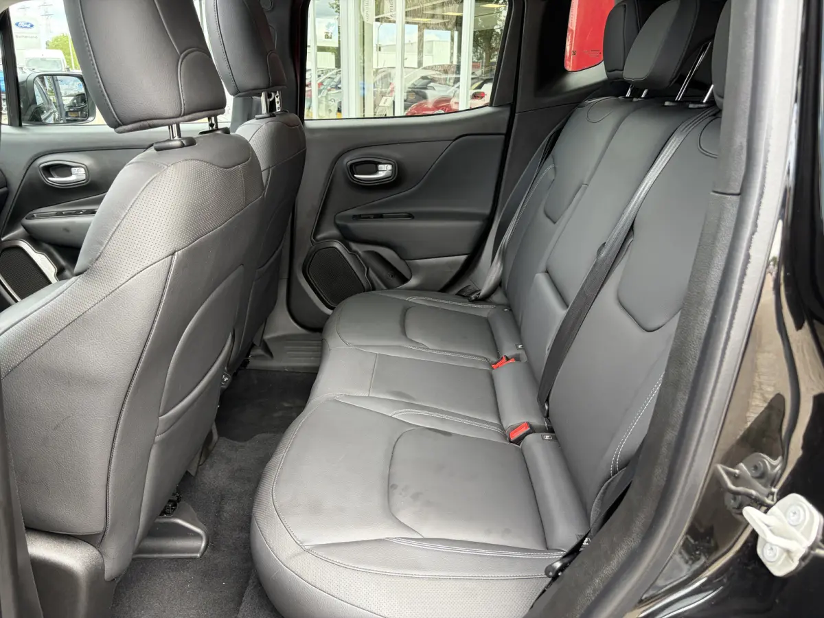 1.5T e-Hybrid S 19'' | Panoramadak | Lederenbekleding | Apple/Android carplay