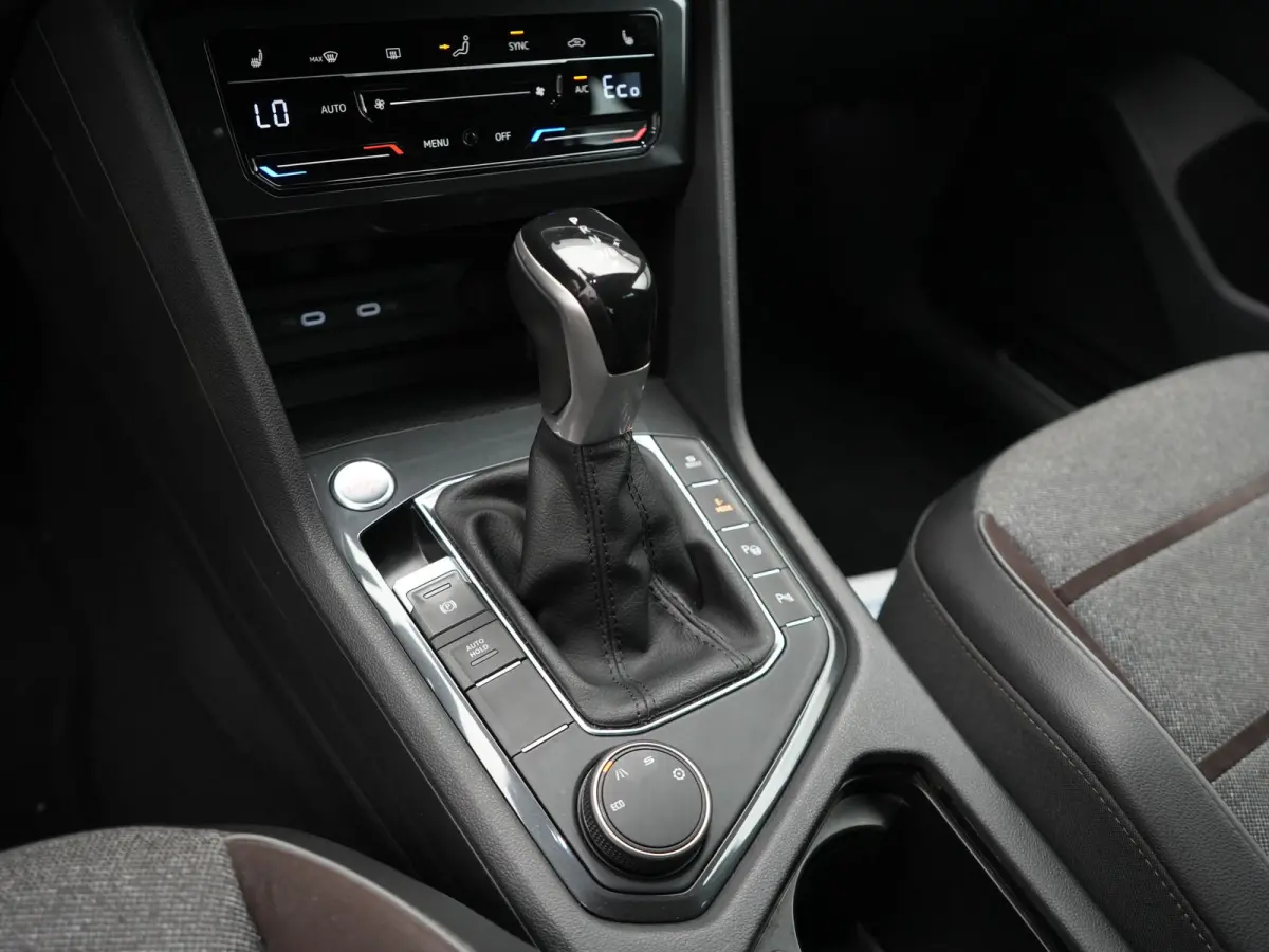 1.4 TSI e-Hybrid Xcellence PHEV 245pk Dealer O.H. | Trekhaak Af Fabriek | Adaptive Cruise | Camera | Keyless | Sportstoelen Verwarmd | Apple Carplay | Virtual | Navigatie | DAB | 19"L.M | Pl