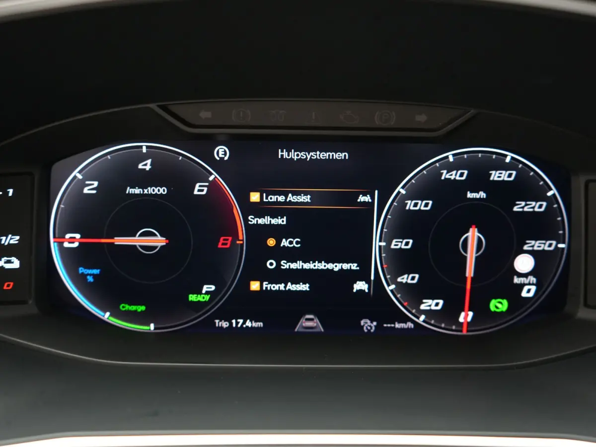 1.4 TSI e-Hybrid Xcellence PHEV 245pk Dealer O.H. | Trekhaak Af Fabriek | Adaptive Cruise | Camera | Keyless | Sportstoelen Verwarmd | Apple Carplay | Virtual | Navigatie | DAB | 19"L.M | Pl