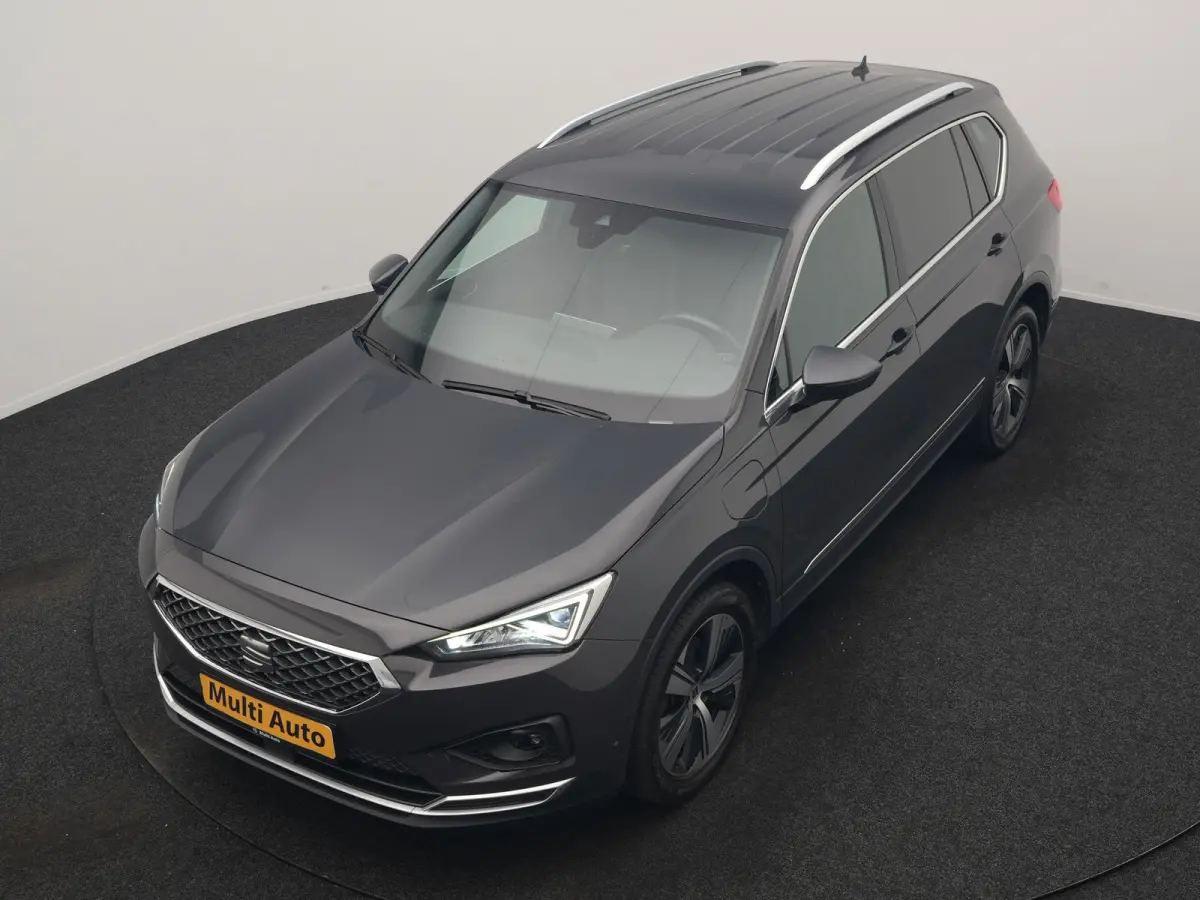 1.4 TSI e-Hybrid Xcellence PHEV 245pk Dealer O.H. | Trekhaak Af Fabriek | Adaptive Cruise | Camera | Keyless | Sportstoelen Verwarmd | Apple Carplay | Virtual | Navigatie | DAB | 19"L.M | Pl