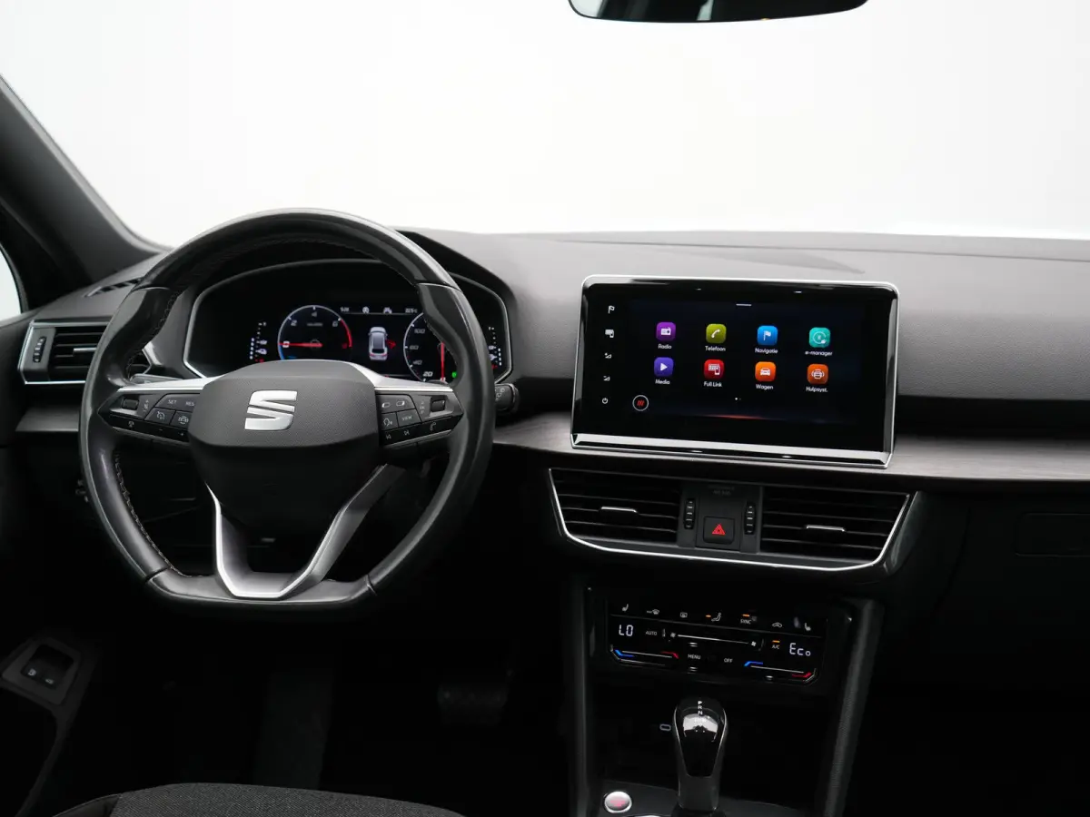 1.4 TSI e-Hybrid Xcellence PHEV 245pk Dealer O.H. | Trekhaak Af Fabriek | Adaptive Cruise | Camera | Keyless | Sportstoelen Verwarmd | Apple Carplay | Virtual | Navigatie | DAB | 19"L.M | Pl