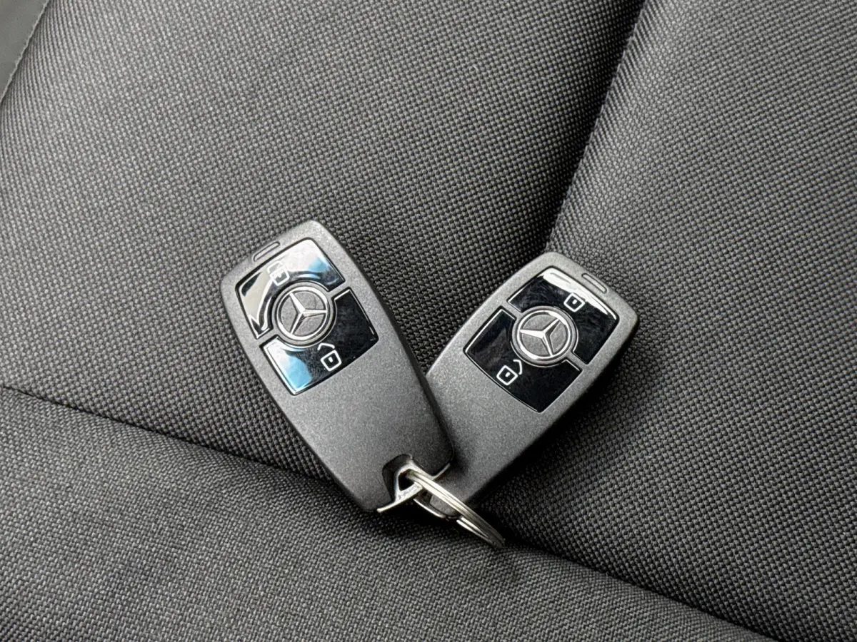 317 CDI L2H2 Pro Navigatie Parkeerpakket Stoelverwarming Betimmering Trekhaak 24 maanden Mercedes Certified garantie