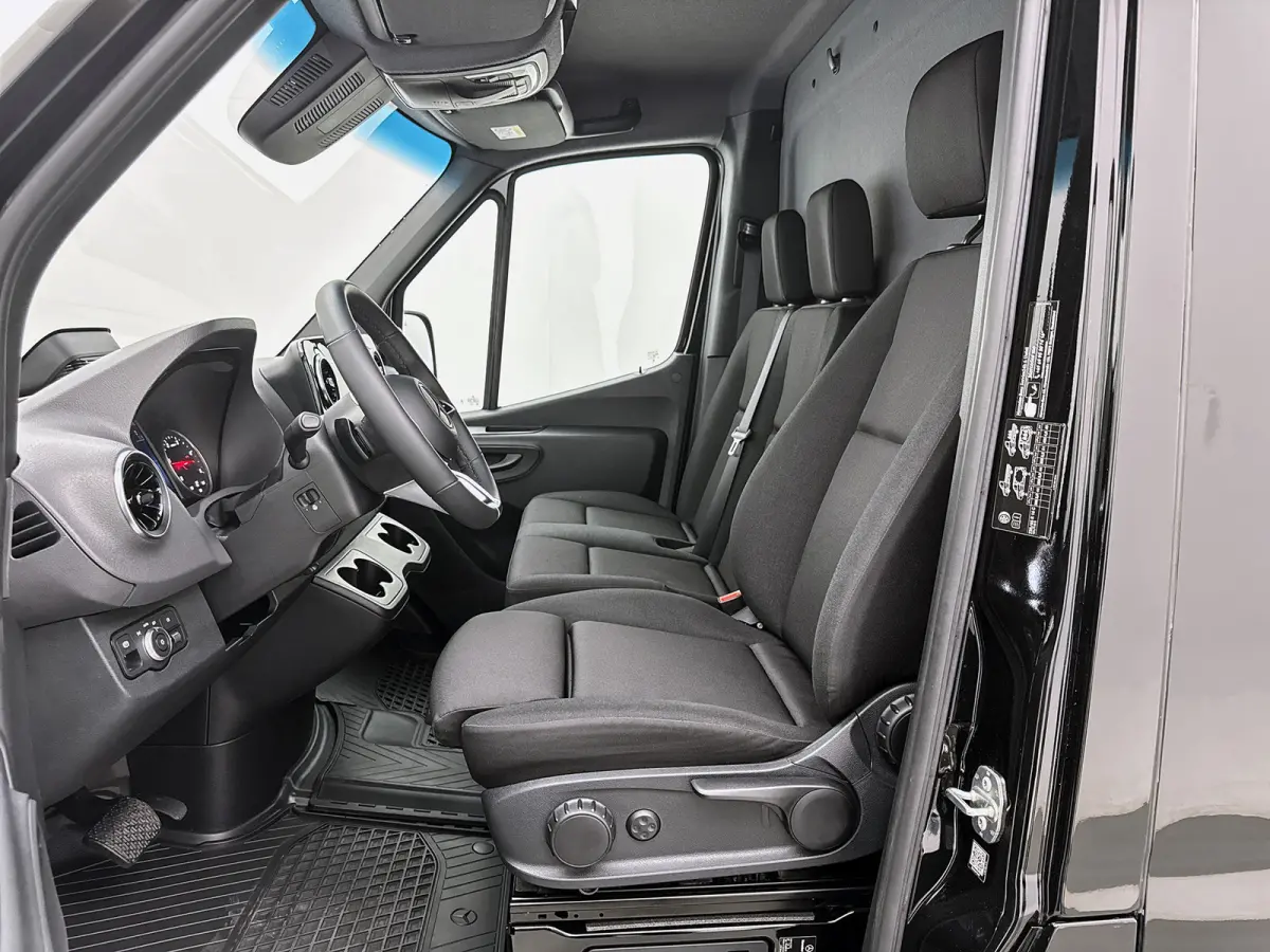 317 CDI L2H2 Pro Navigatie Parkeerpakket Stoelverwarming Betimmering Trekhaak 24 maanden Mercedes Certified garantie