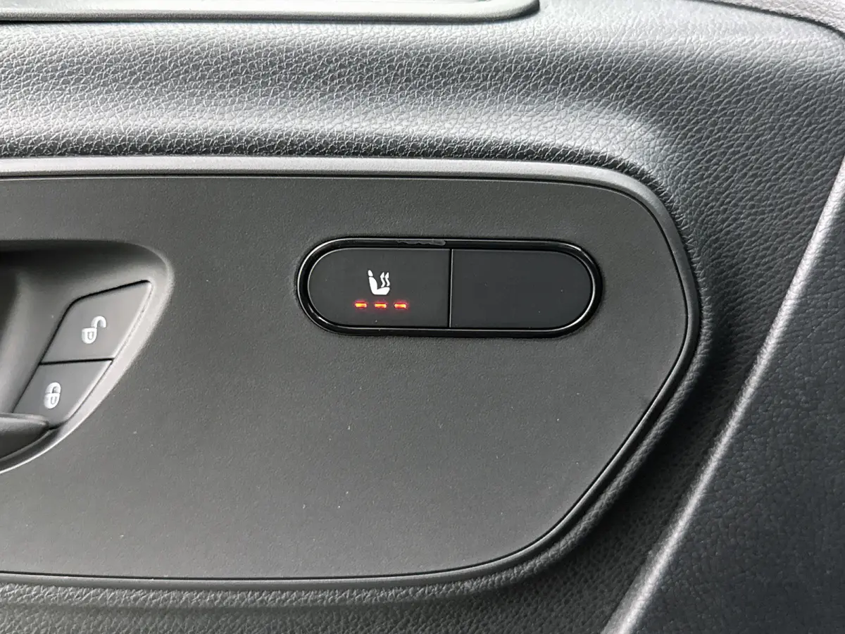 317 CDI L2H2 Pro Navigatie Parkeerpakket Stoelverwarming Betimmering Trekhaak 24 maanden Mercedes Certified garantie