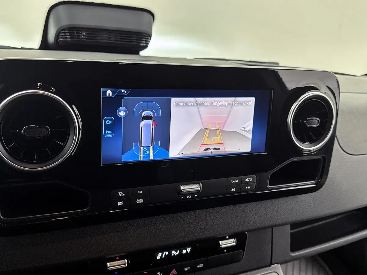 317 CDI L2H2 Pro Navigatie Parkeerpakket Stoelverwarming Betimmering Trekhaak 24 maanden Mercedes Certified garantie