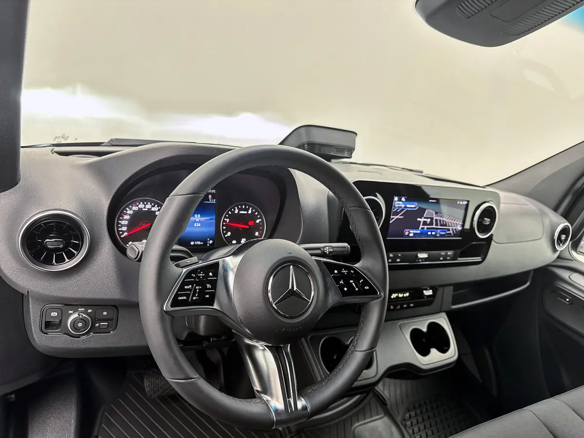 317 CDI L2H2 Pro Navigatie Parkeerpakket Stoelverwarming Betimmering Trekhaak 24 maanden Mercedes Certified garantie