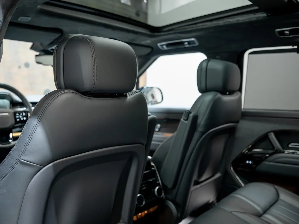 3.0 P550e Autobiography PHEV | Koelbox | Massage | Trekhaak | Achterasbest. | Pano |